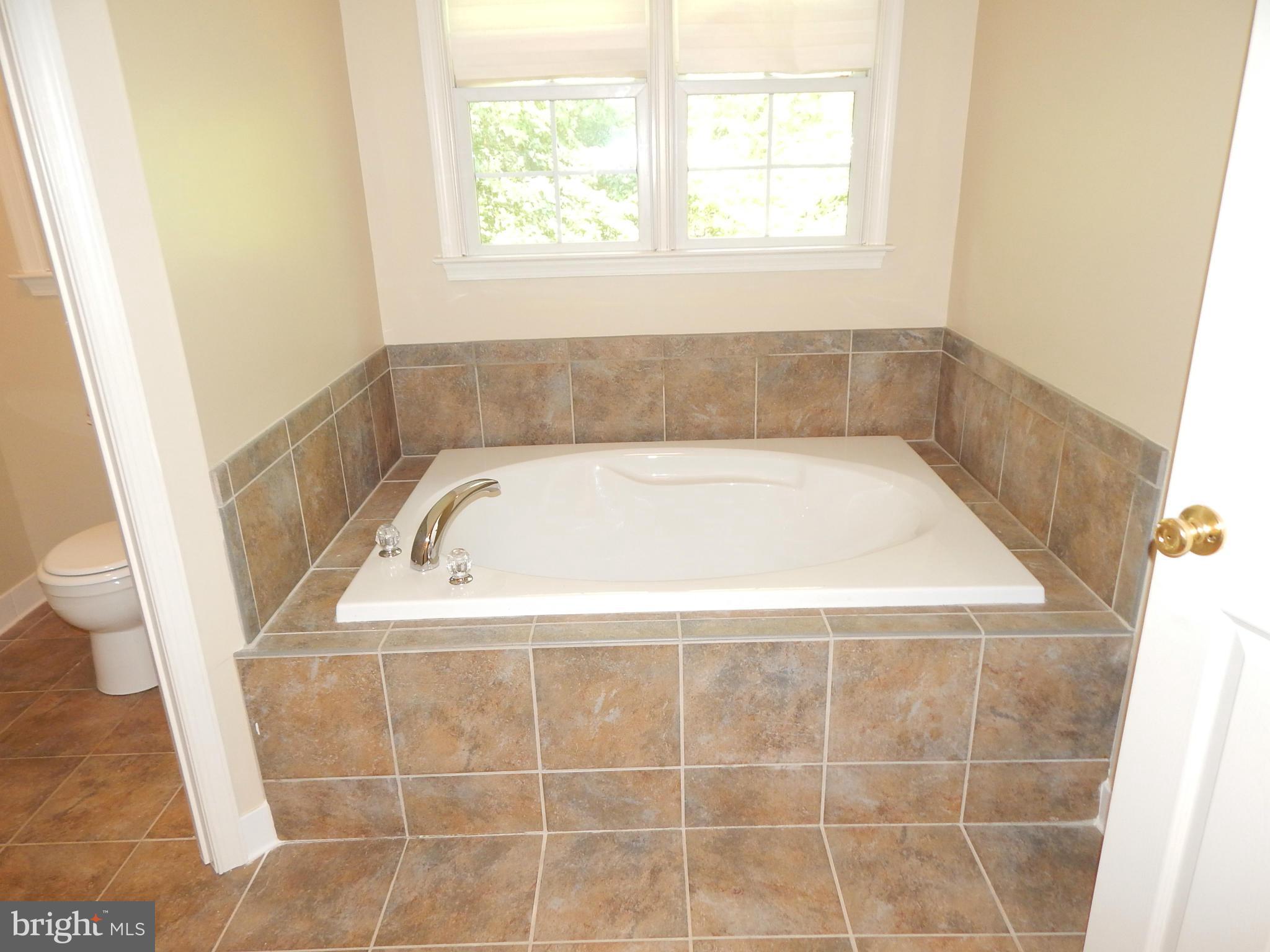 CEDAR WINDS FARM - Residential