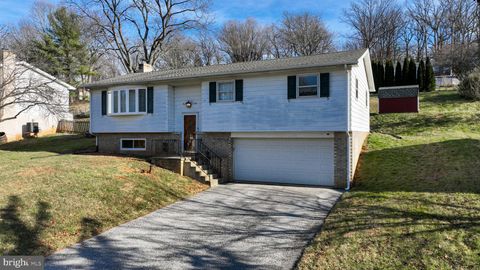 378 ALLEGHENY DRIVE YORK PA 17402