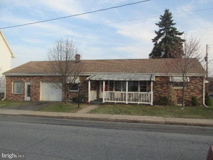 One floor living with hardwood floors, Roof July 2013, 200 amp electric, minimal yard work, storage area in rear, one car attached garage. This home also has a bonus room that has a half bath.  Mailing Address Continued: Frackville  Amp: 200
