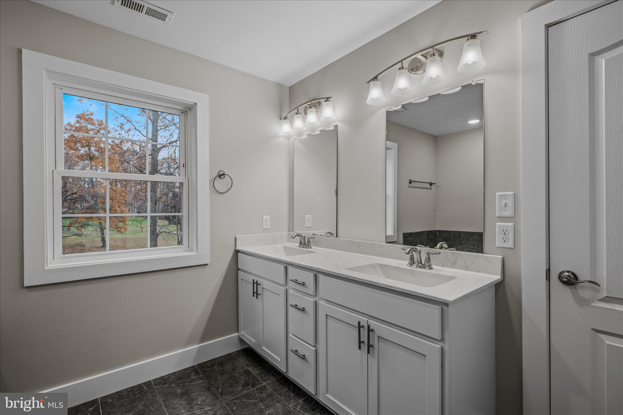 CROSSINGS ON THE POTOMAC - Residential