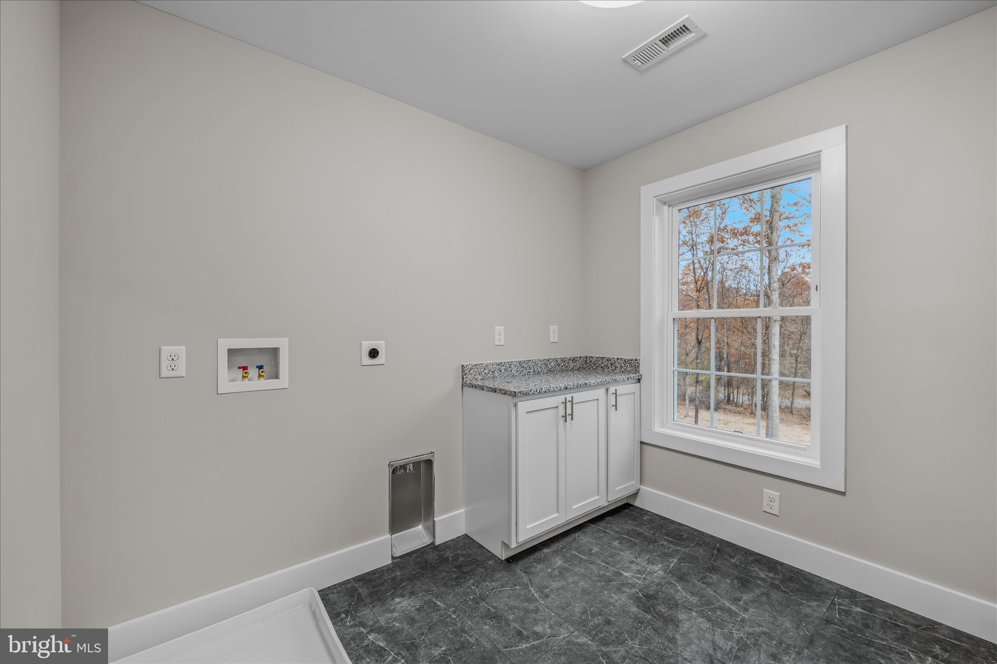 CROSSINGS ON THE POTOMAC - Residential