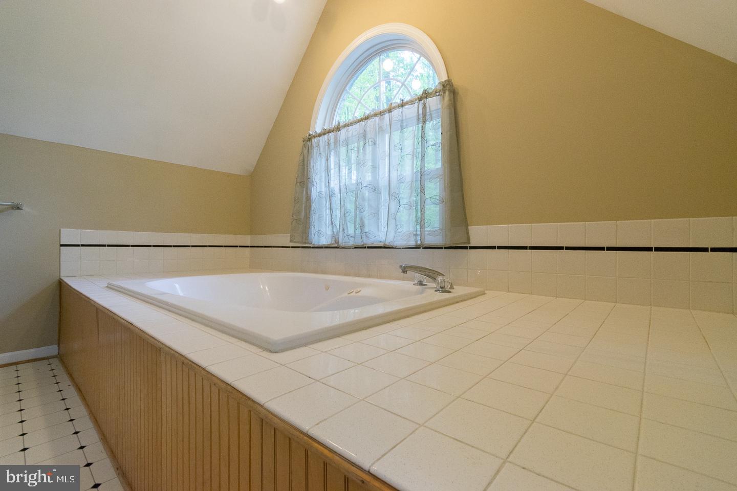 SHERIDANS MISS - Residential Lease