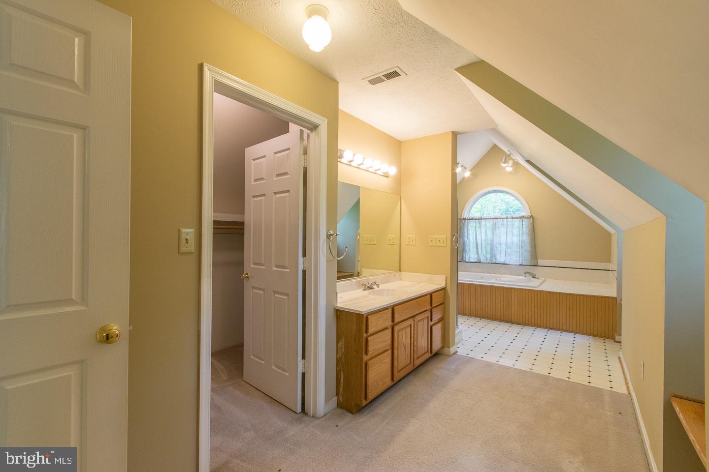 SHERIDANS MISS - Residential Lease