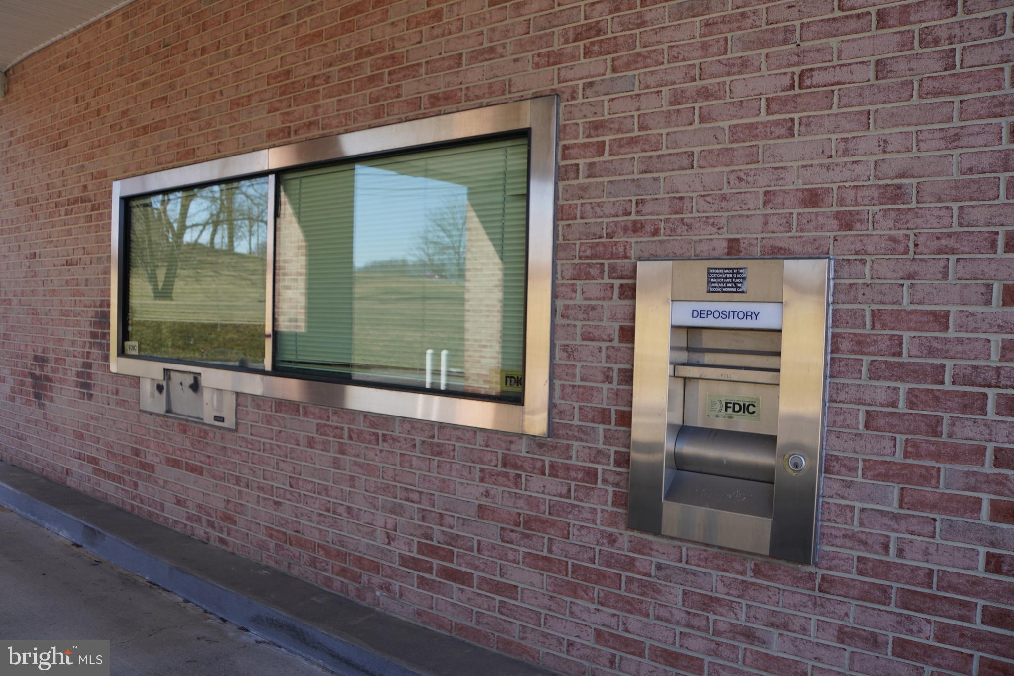 TUSCAWILLA HILLS - Commercial Lease