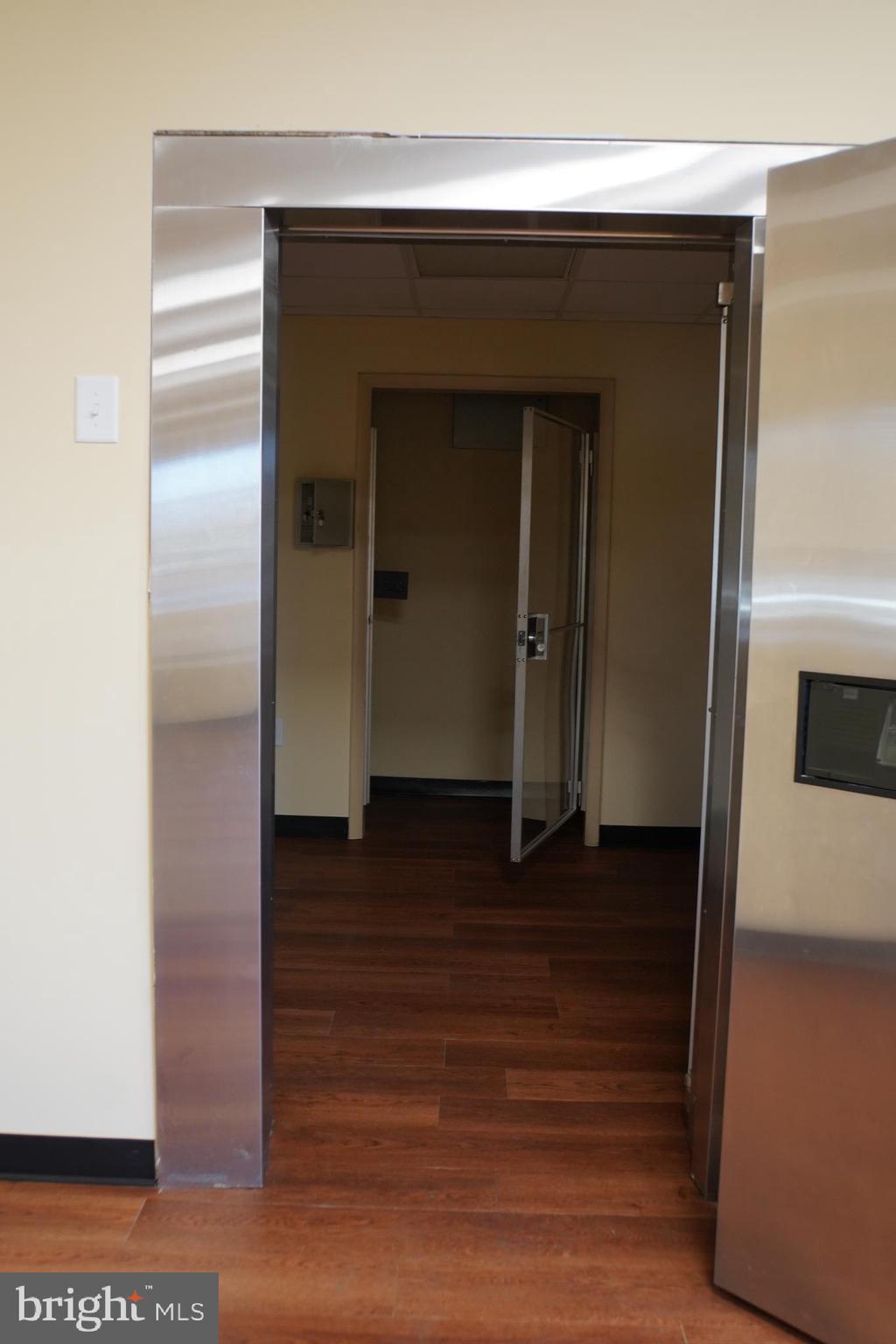 TUSCAWILLA HILLS - Commercial Lease