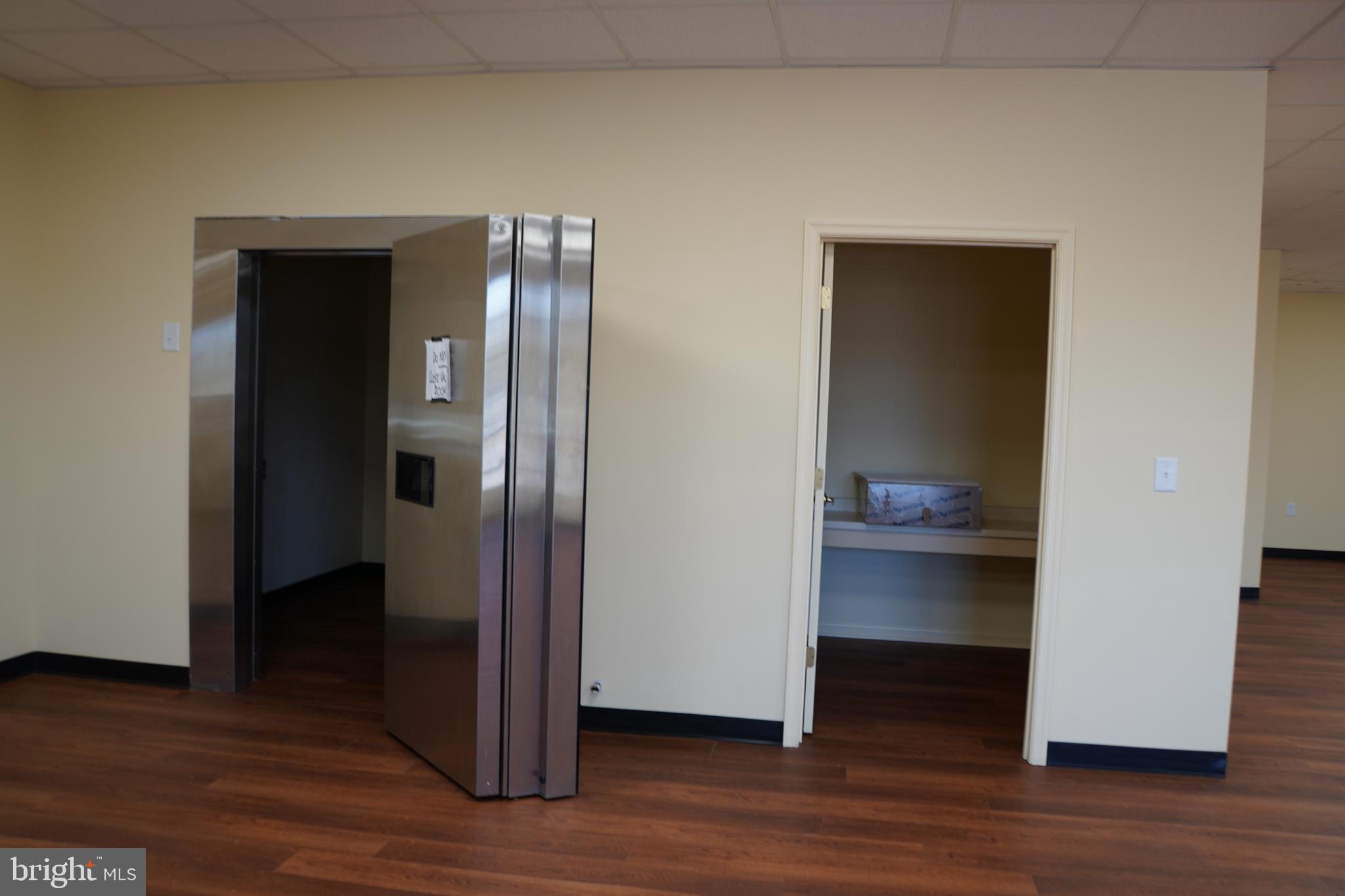 TUSCAWILLA HILLS - Commercial Lease