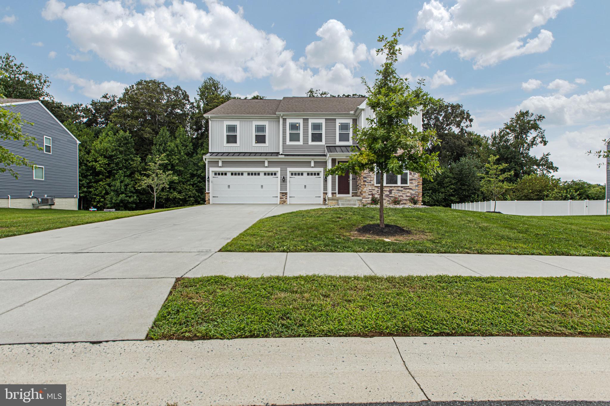 1252 PIMPERNELL PATH