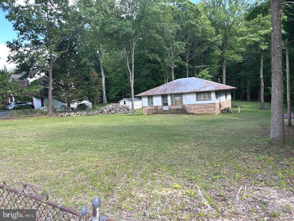 Photo of 13005 Compton Road, CLIFTON, VA 20124 (MLS # VAFX2276480)