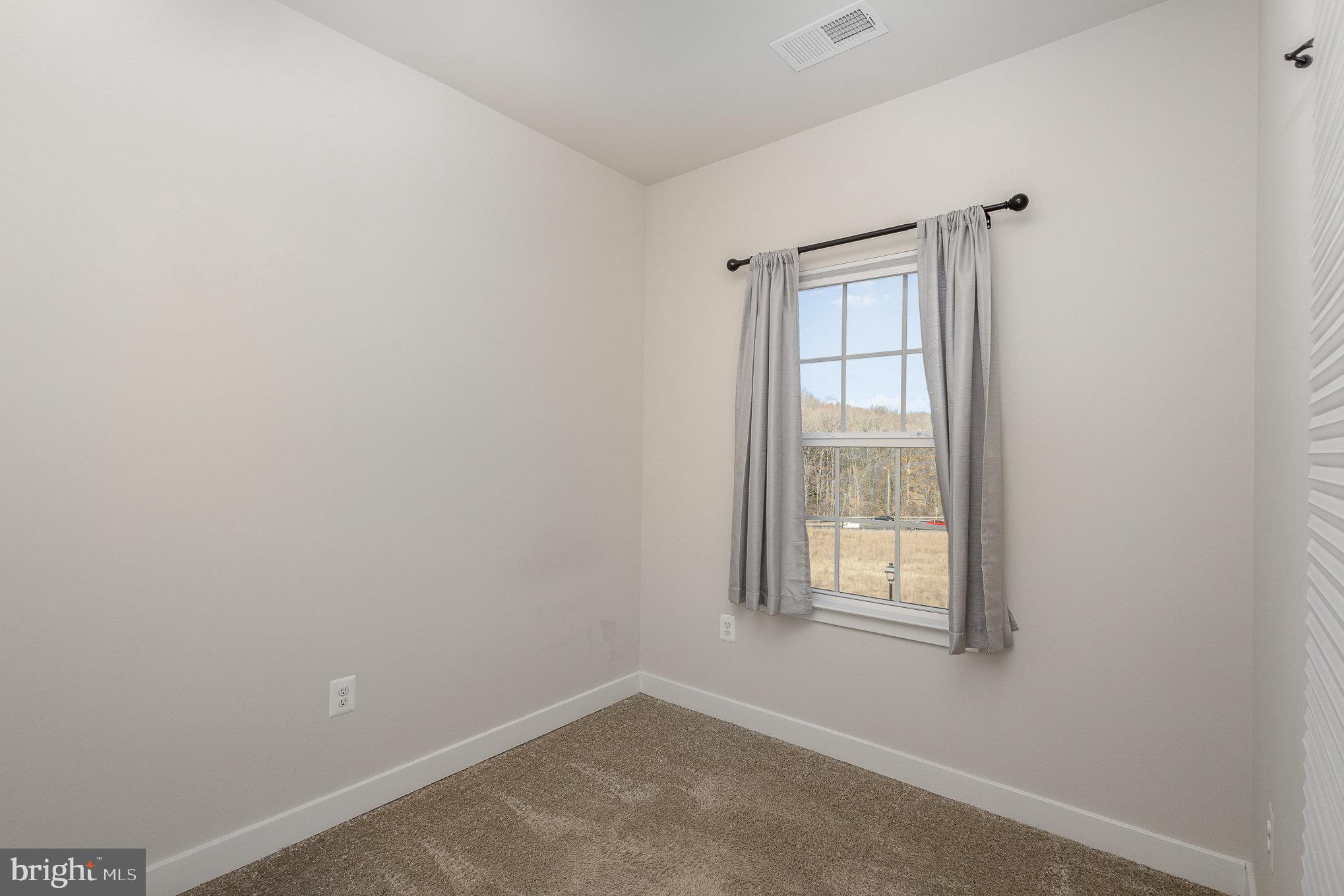 FREDERICKSBURG CITY - Residential Lease