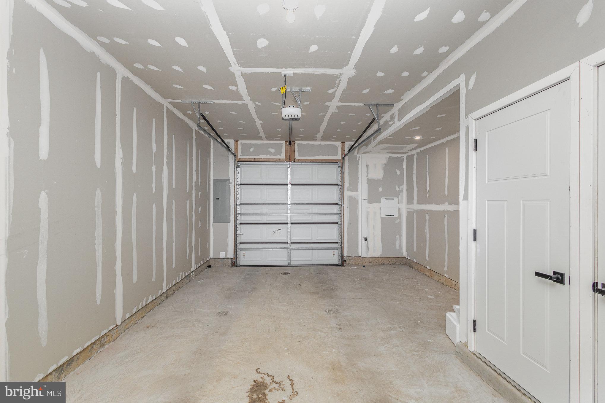 FREDERICKSBURG CITY - Residential Lease