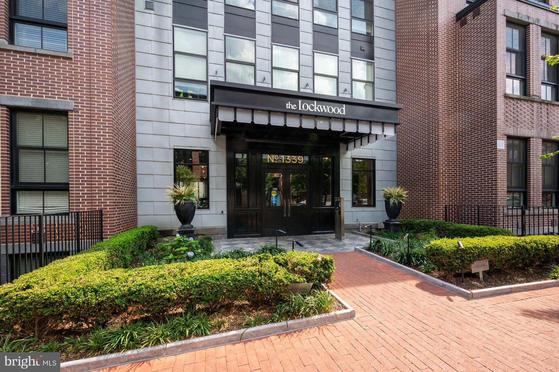 1339 E STREET SE 209