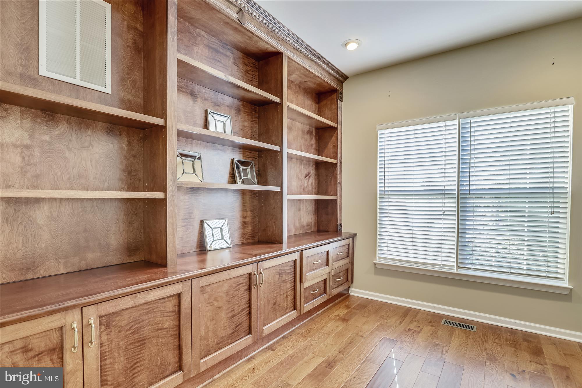 BELMONT COUNTRY CLUB - Residential