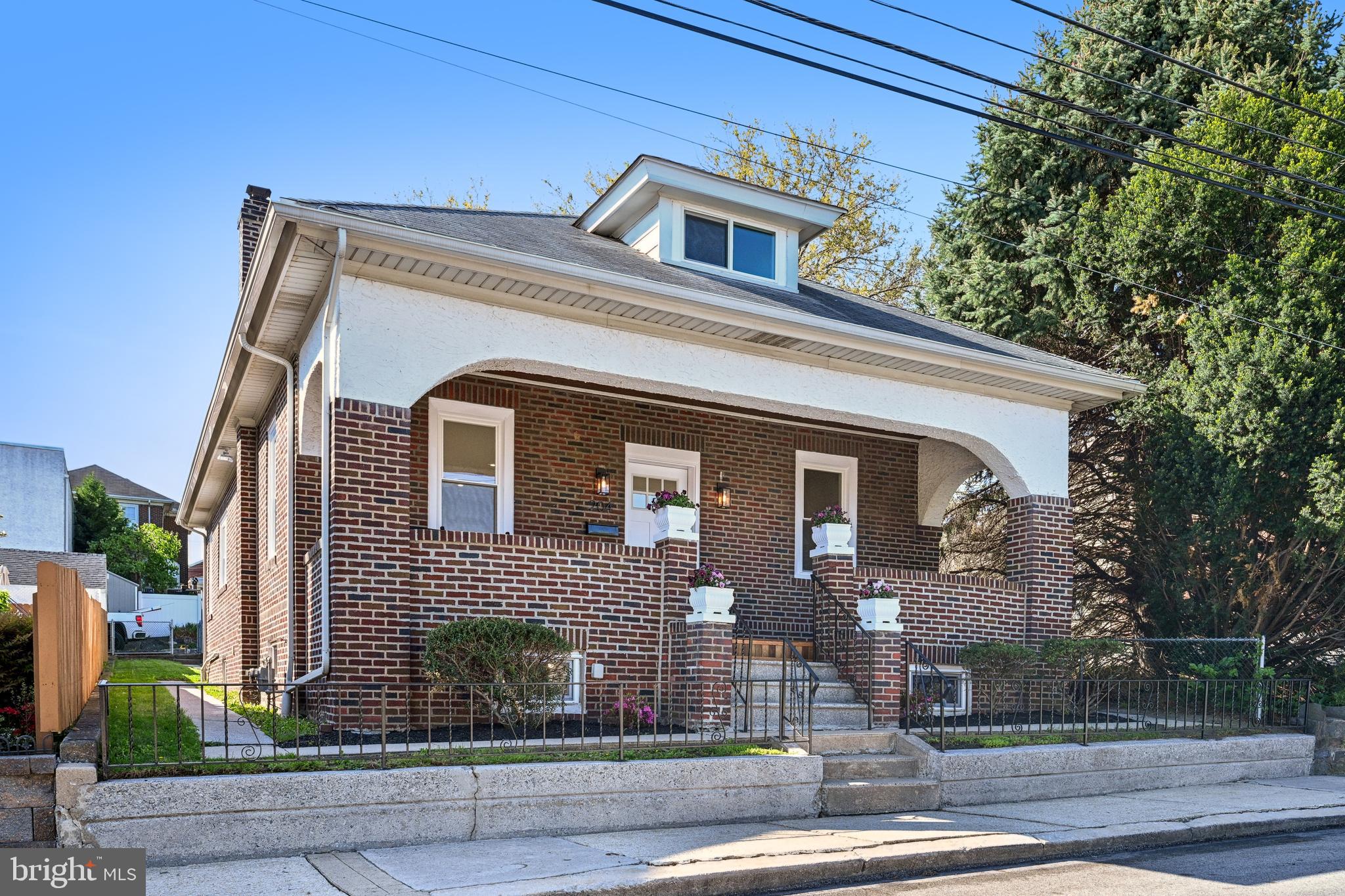 825 COATES STREET