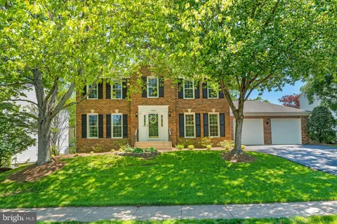 13826 Springstone Drive, Clifton, VA MLS: VAFX2240318