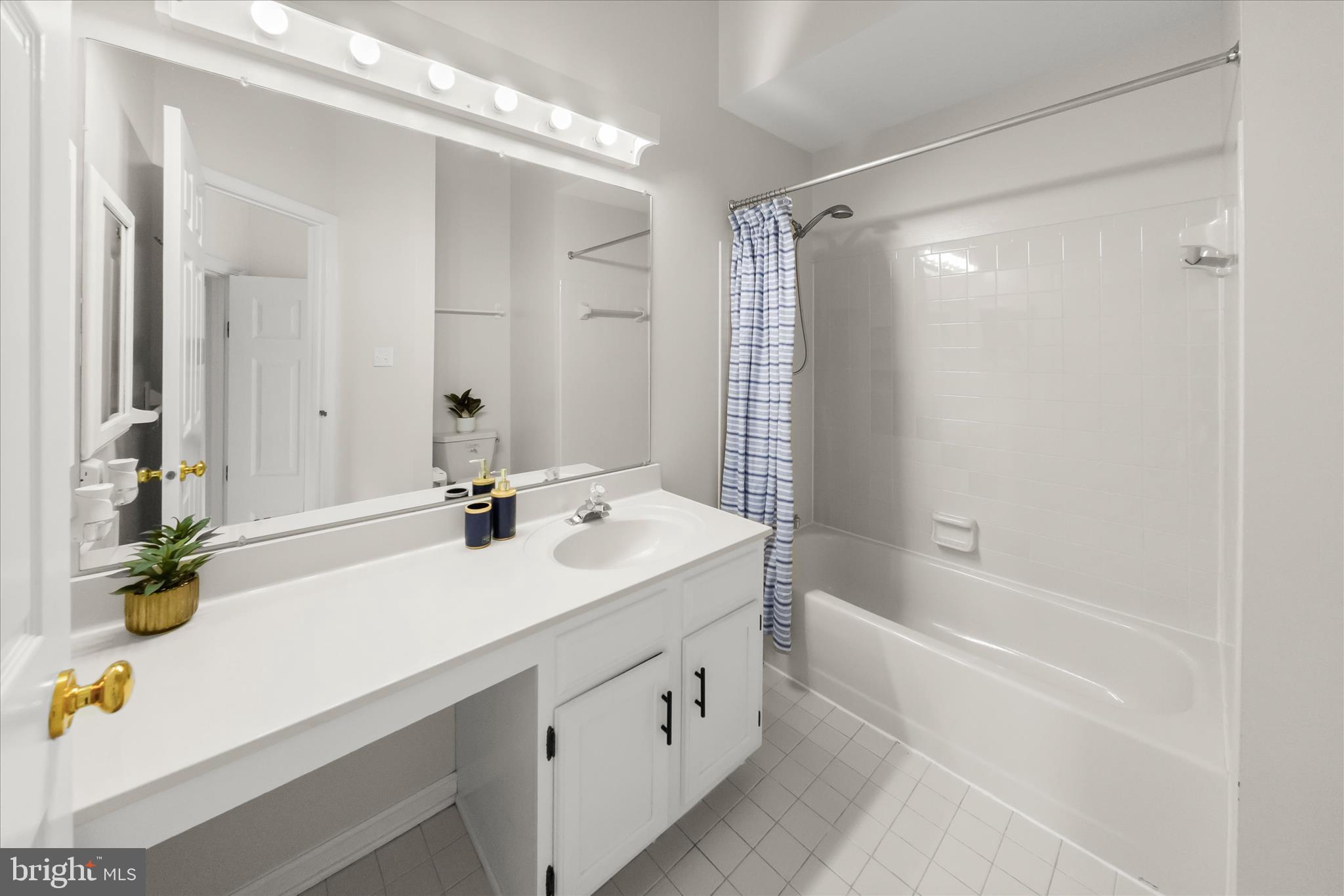 DORSEY HALL - Residential
