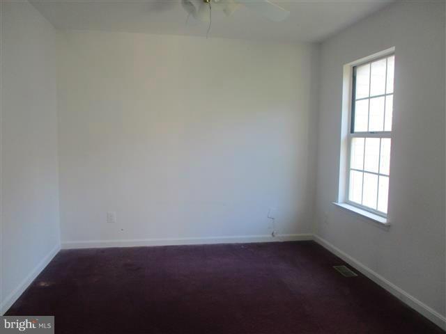 STONELEIGH SQUARE - Residential