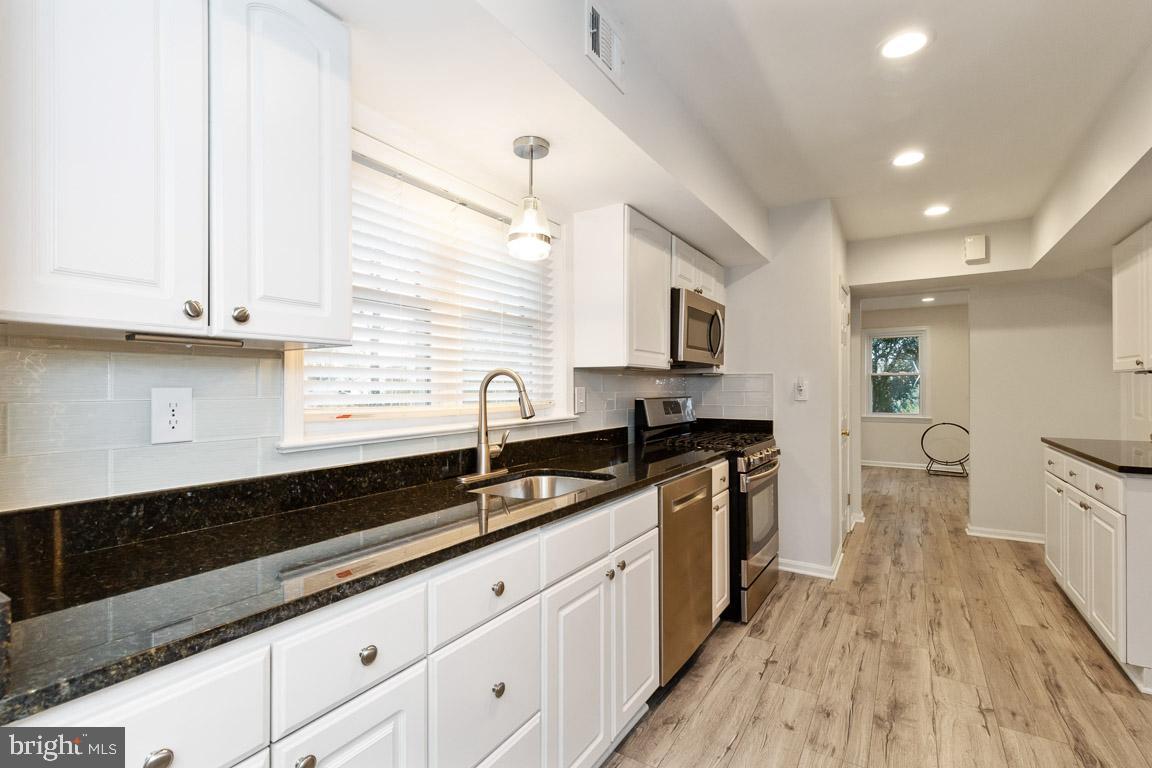 CEDAR CREST - Residential