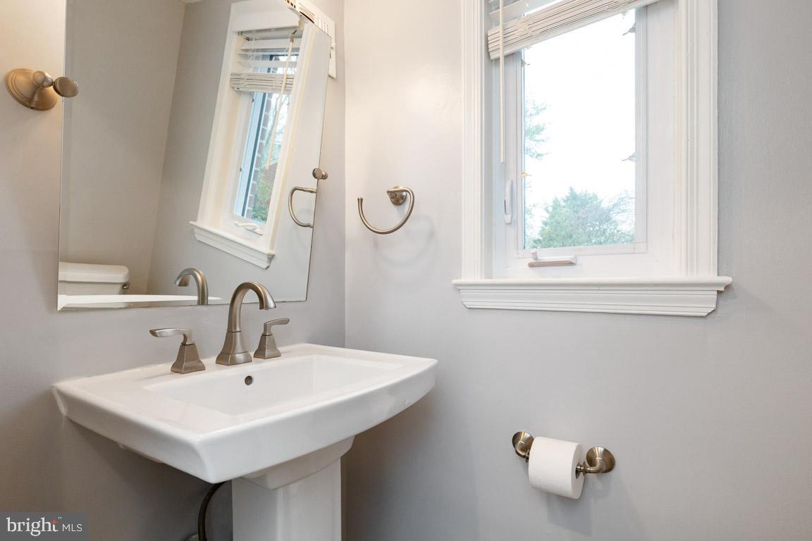 CEDAR CREST - Residential