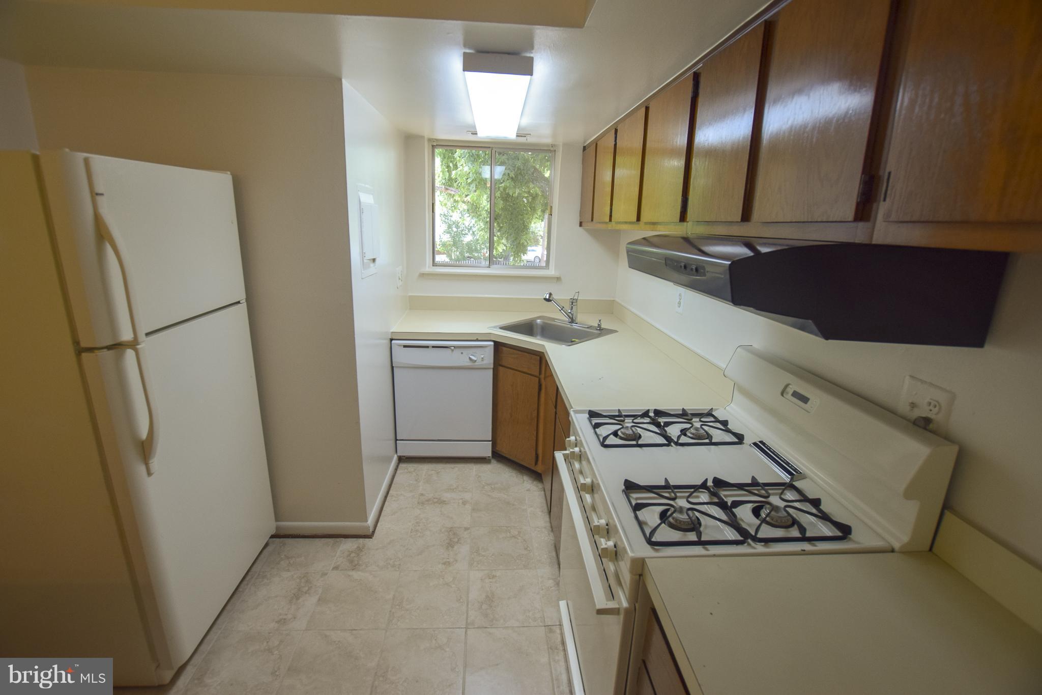 WESTBRIAR - Residential Lease