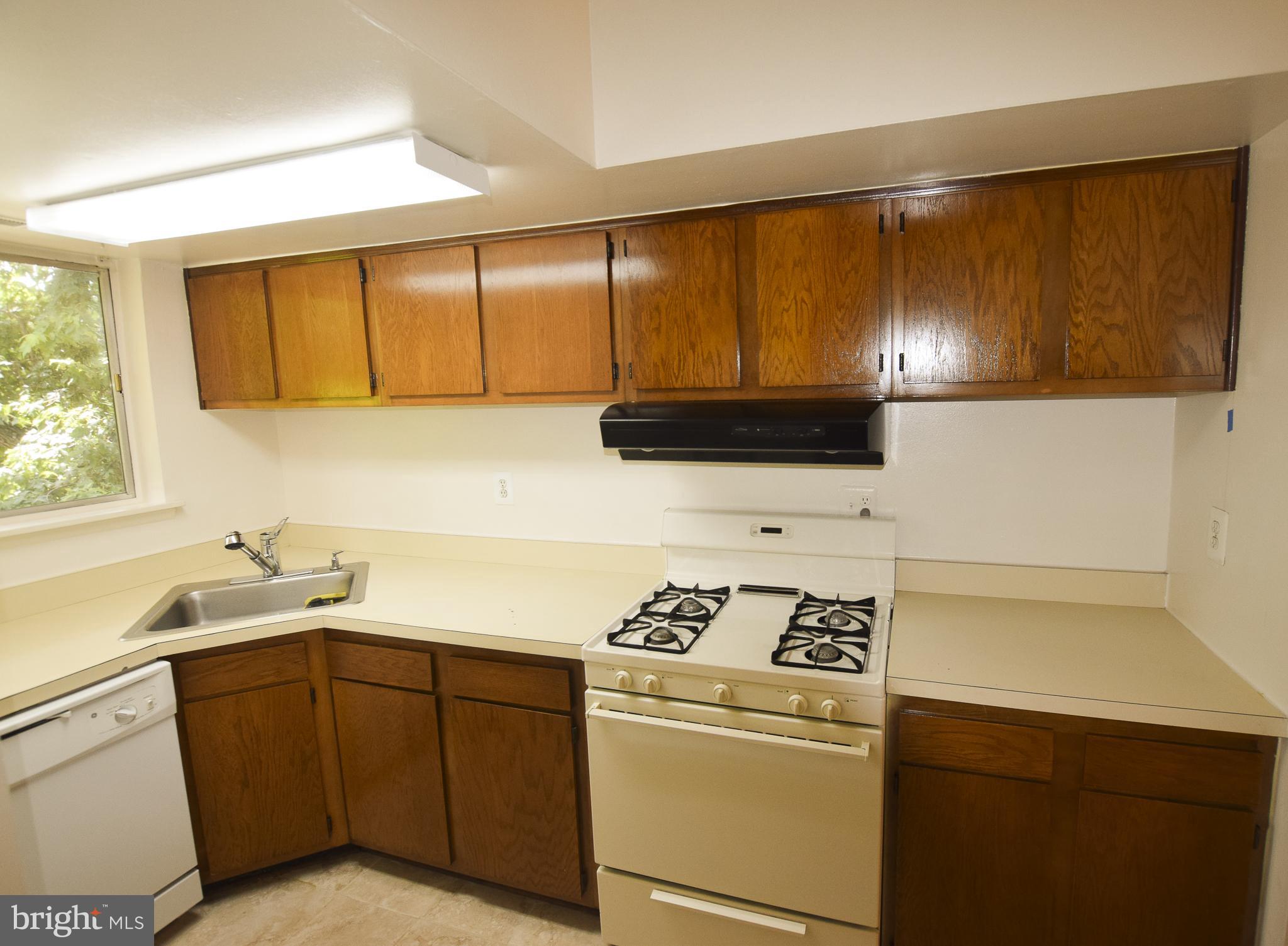 WESTBRIAR - Residential Lease