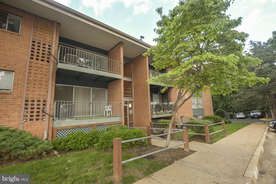Commuter's dream! Top floor 1 BR unit in a great location! Fresh paint and new carpet. Reserved parking spot, storage, water, gas and heat are included in rent. Within an arm's reach to Mark Center, Bailey's Crossroads & shopping, close to I-395, walking distance to Seminary Rd bus stops, a short drive away from Shirlington and restaurants. Can't beat this price. Won't last long.