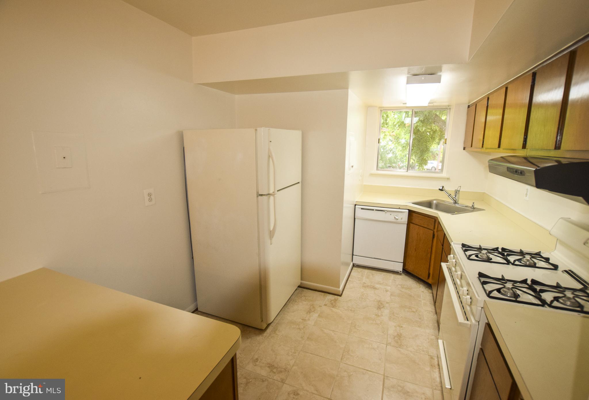 WESTBRIAR - Residential Lease