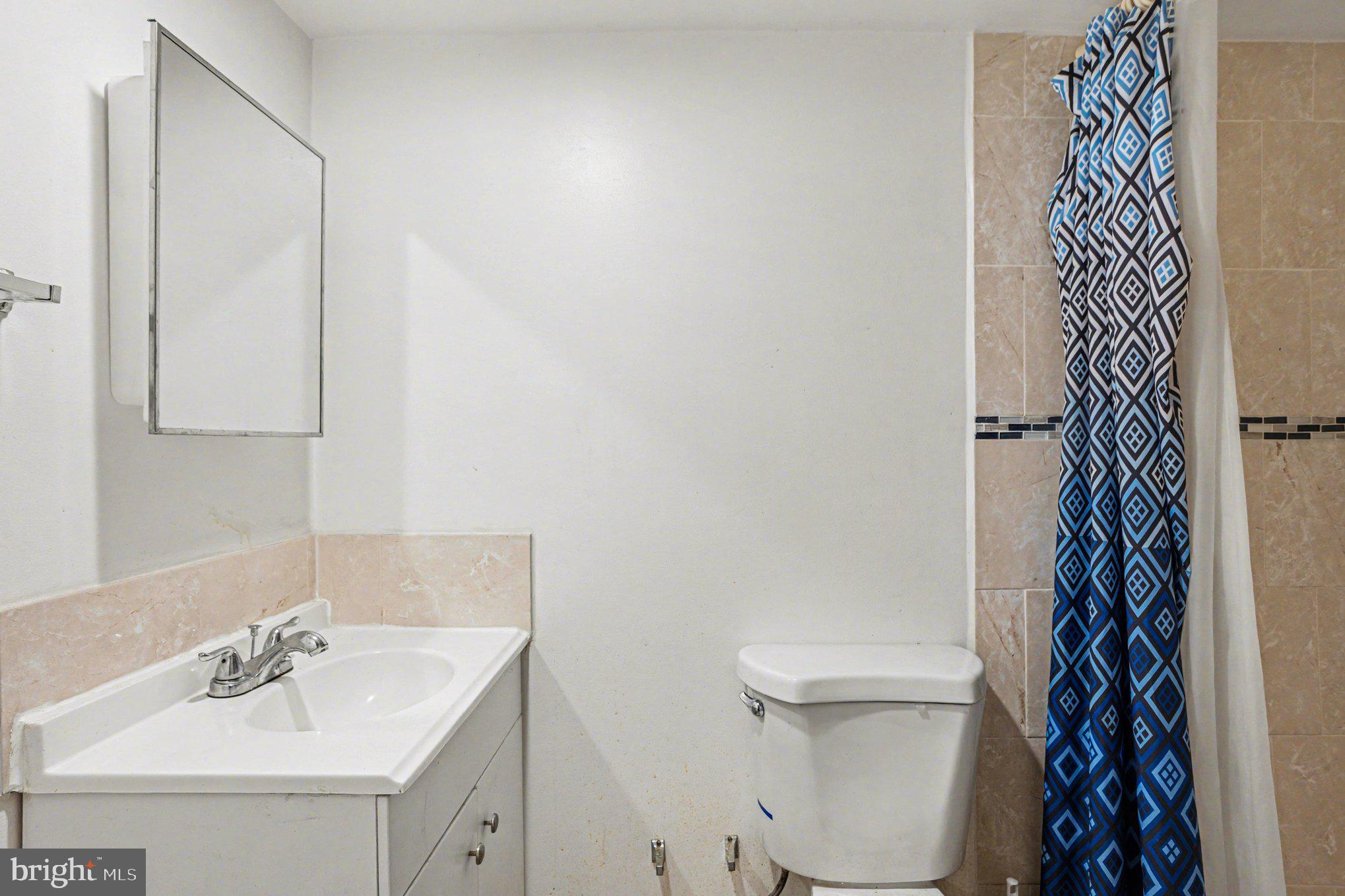 CHINQUAPIN PARK - Residential