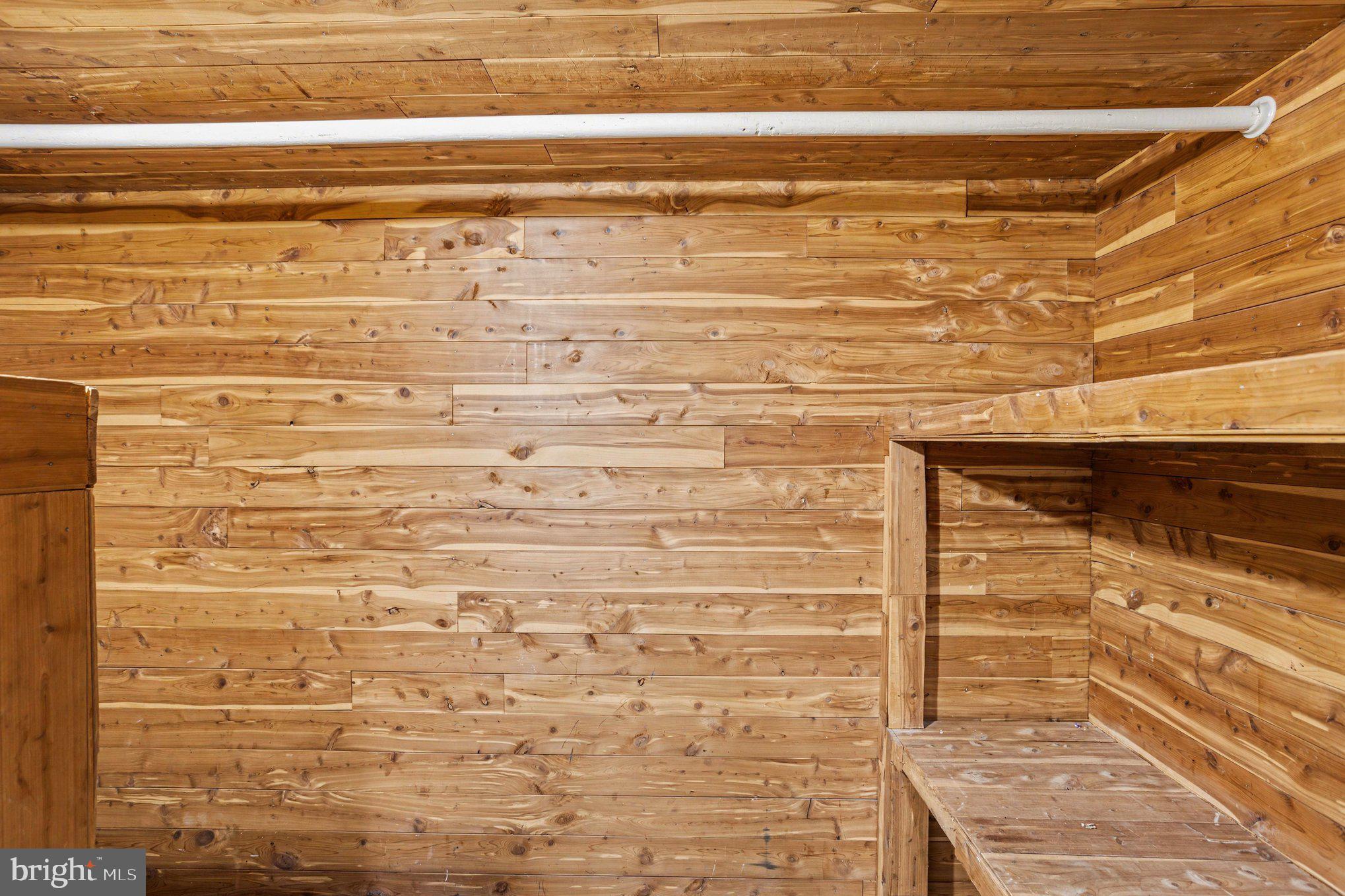 CHINQUAPIN PARK - Residential