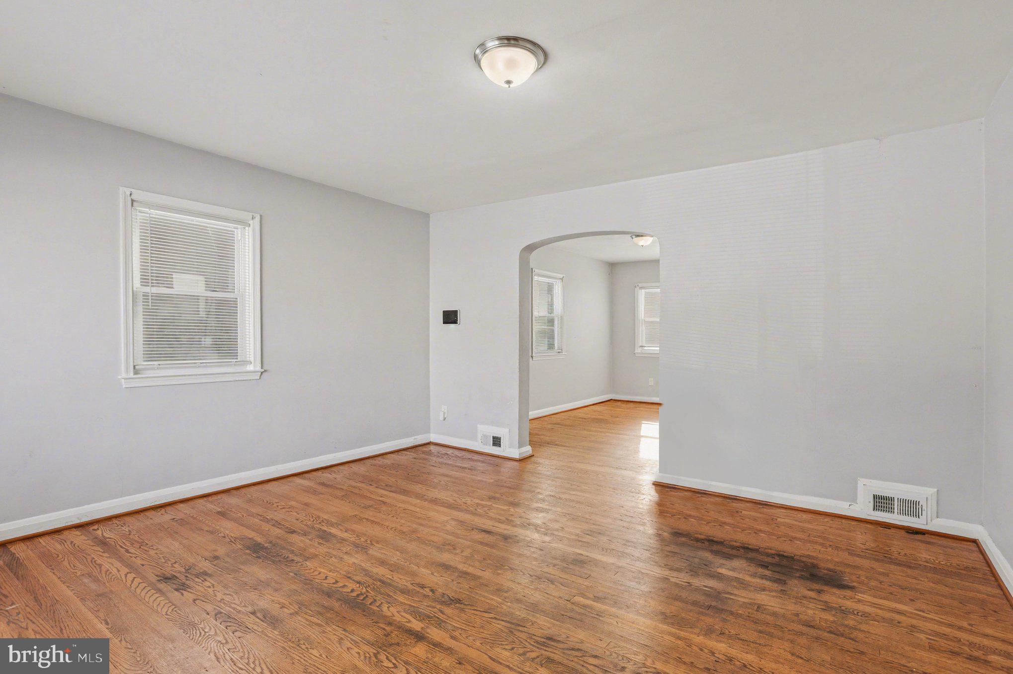 CHINQUAPIN PARK - Residential