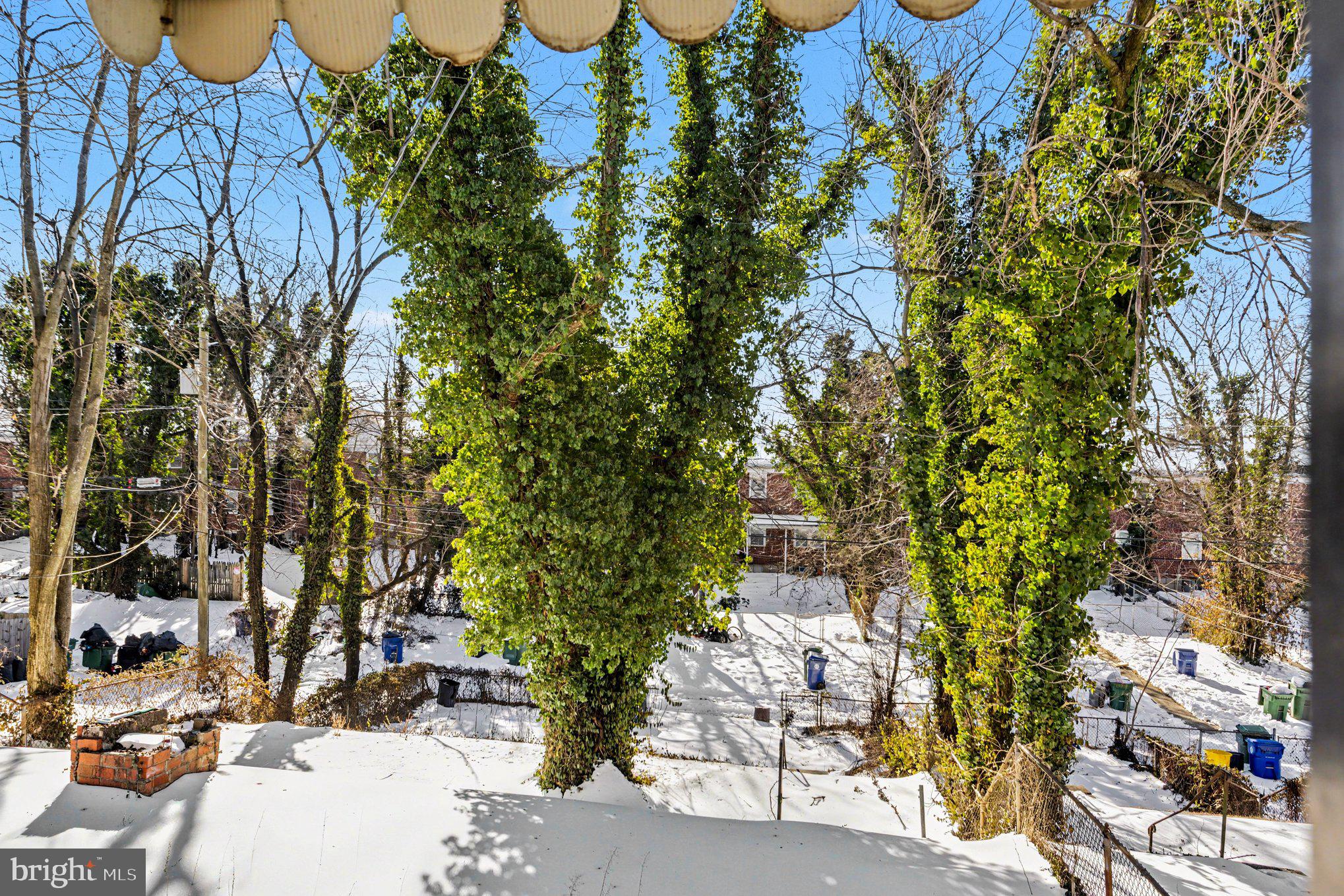 CHINQUAPIN PARK - Residential