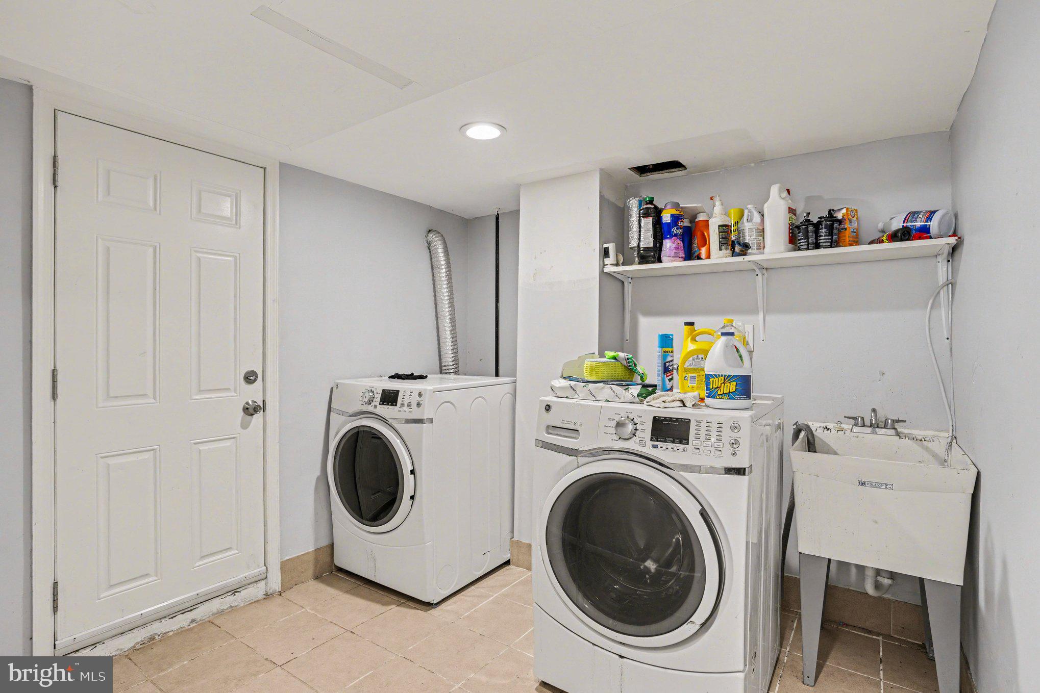 CHINQUAPIN PARK - Residential