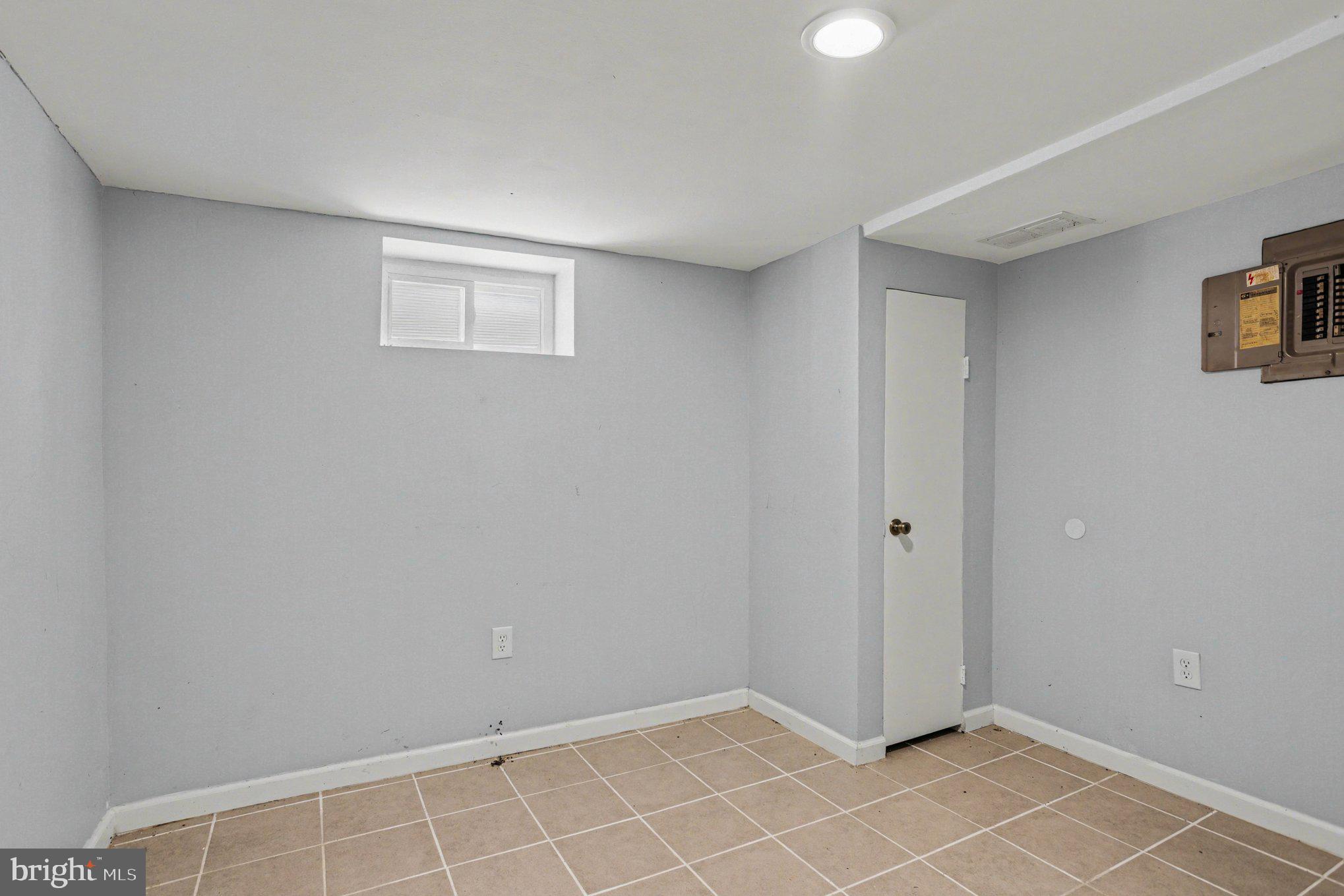 CHINQUAPIN PARK - Residential