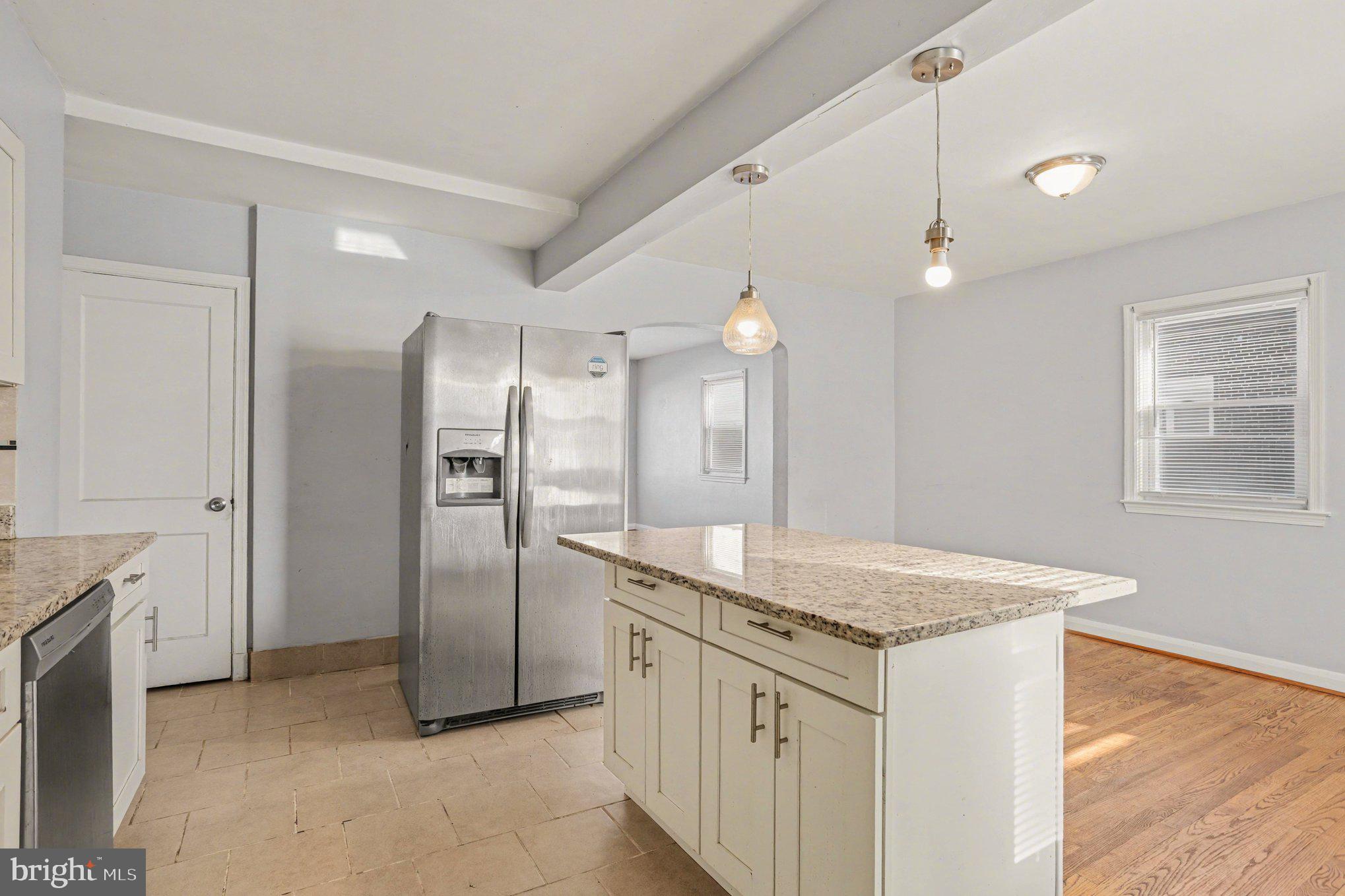 CHINQUAPIN PARK - Residential