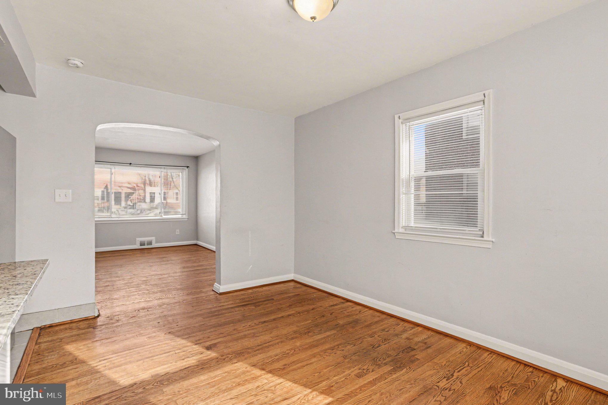 CHINQUAPIN PARK - Residential