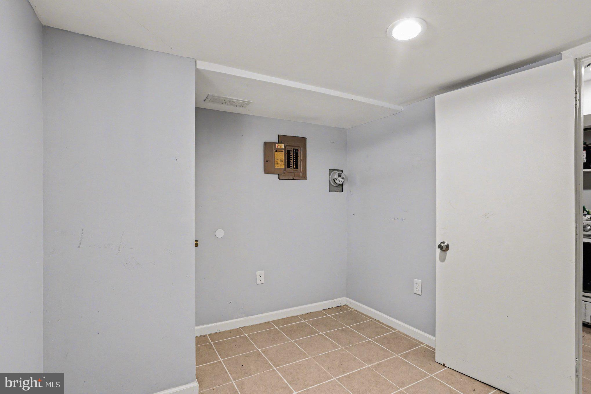 CHINQUAPIN PARK - Residential