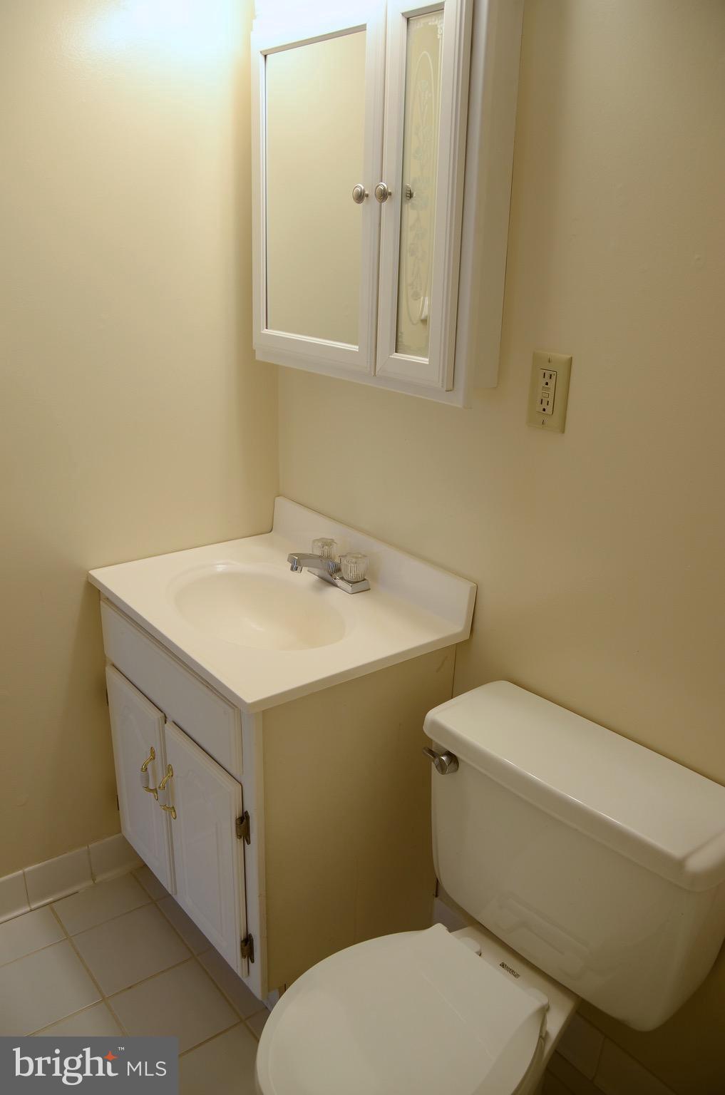 FAIRWINDS ON SEVERN - Residential Lease