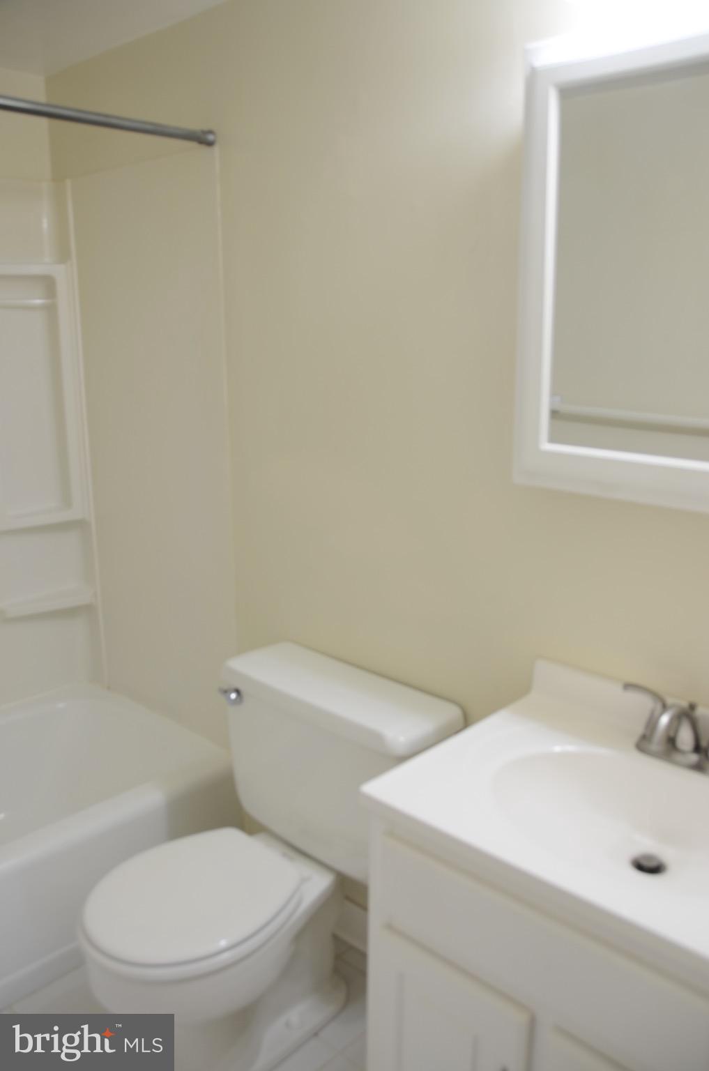 FAIRWINDS ON SEVERN - Residential Lease