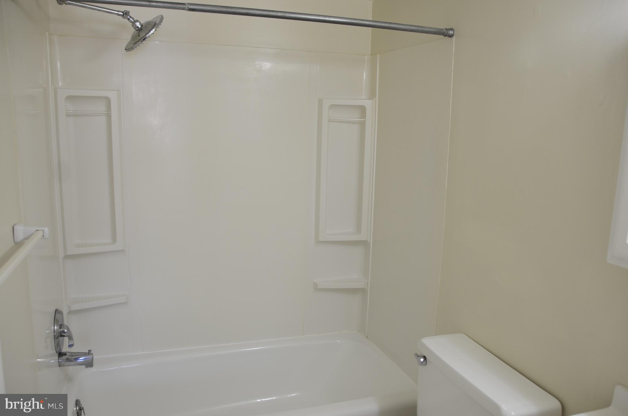 FAIRWINDS ON SEVERN - Residential Lease