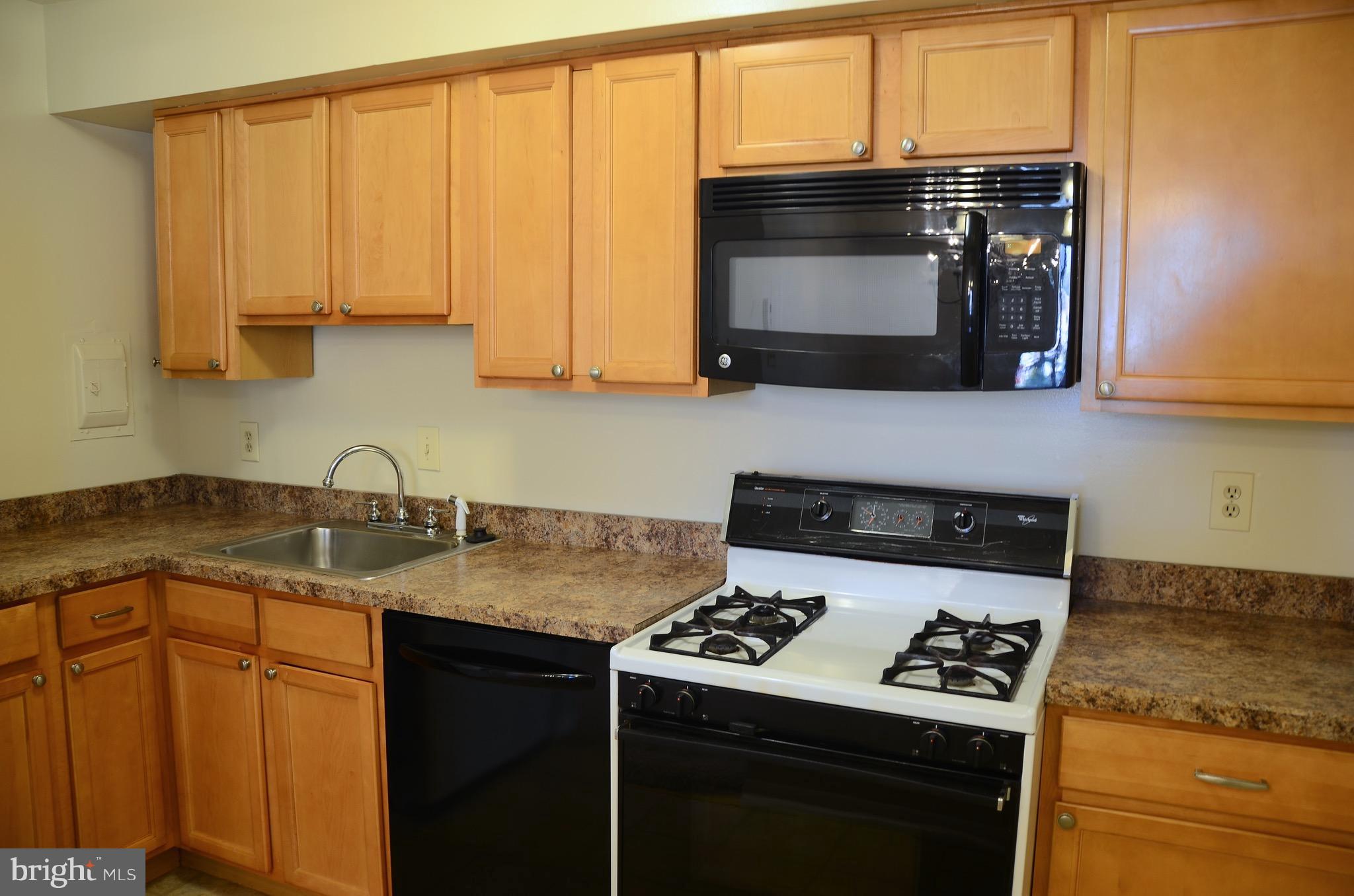 FAIRWINDS ON SEVERN - Residential Lease