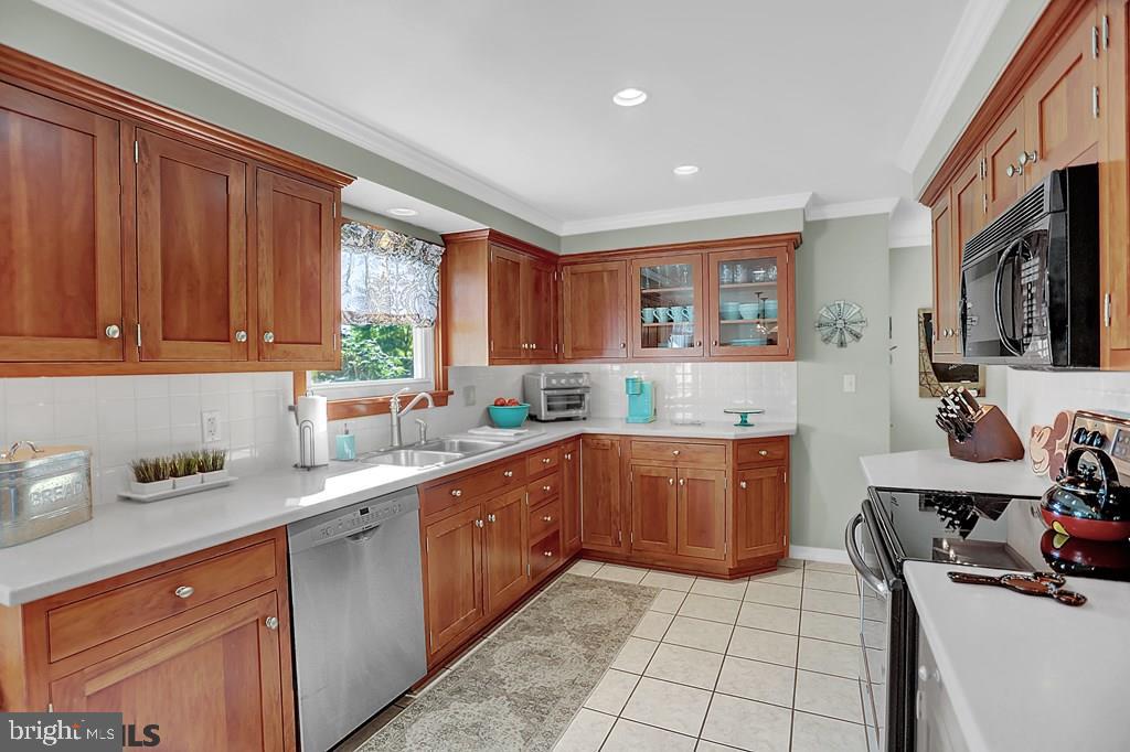 SHAWNEE HILLS DEVELOPMENT - Residential