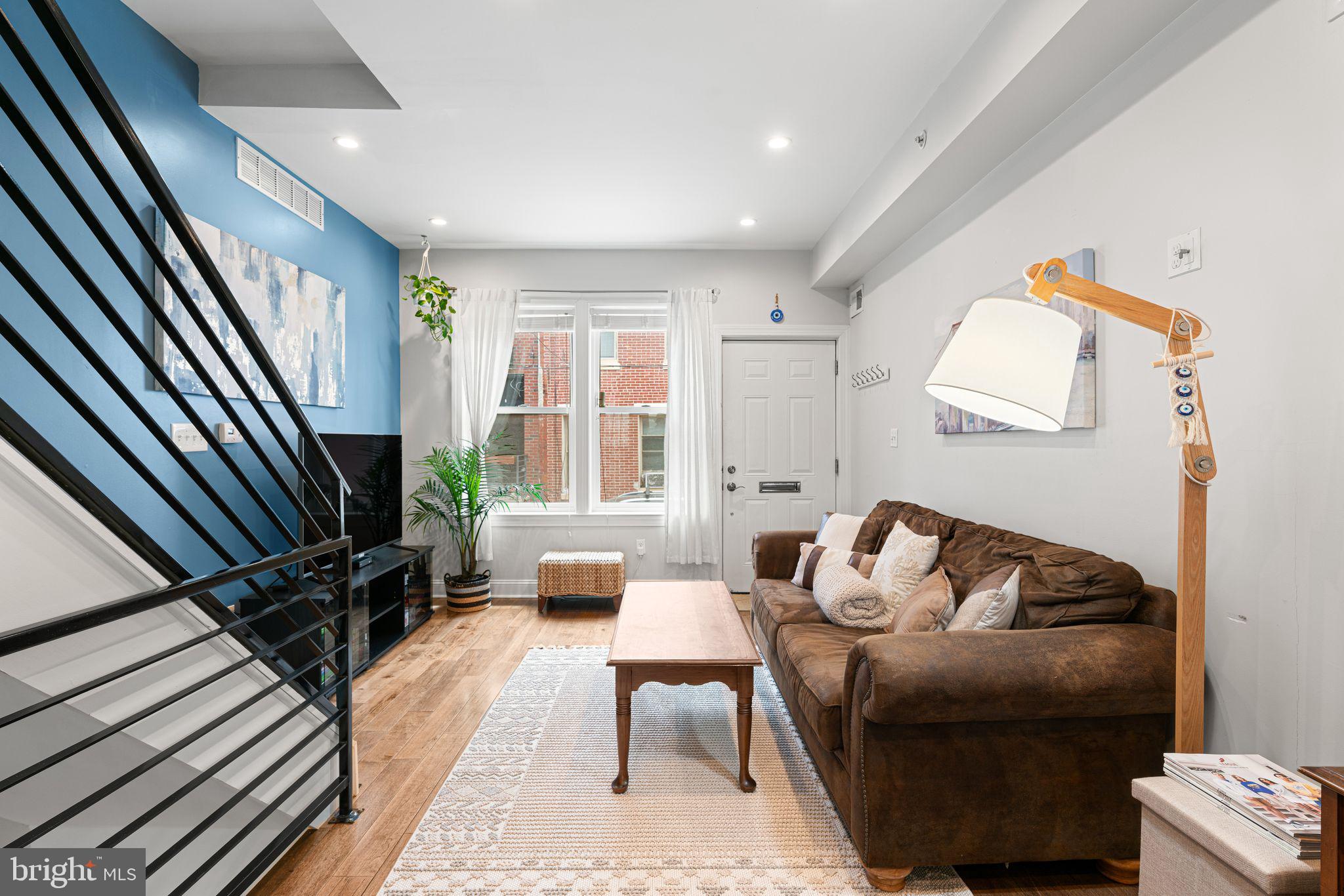 POINT BREEZE - Residential