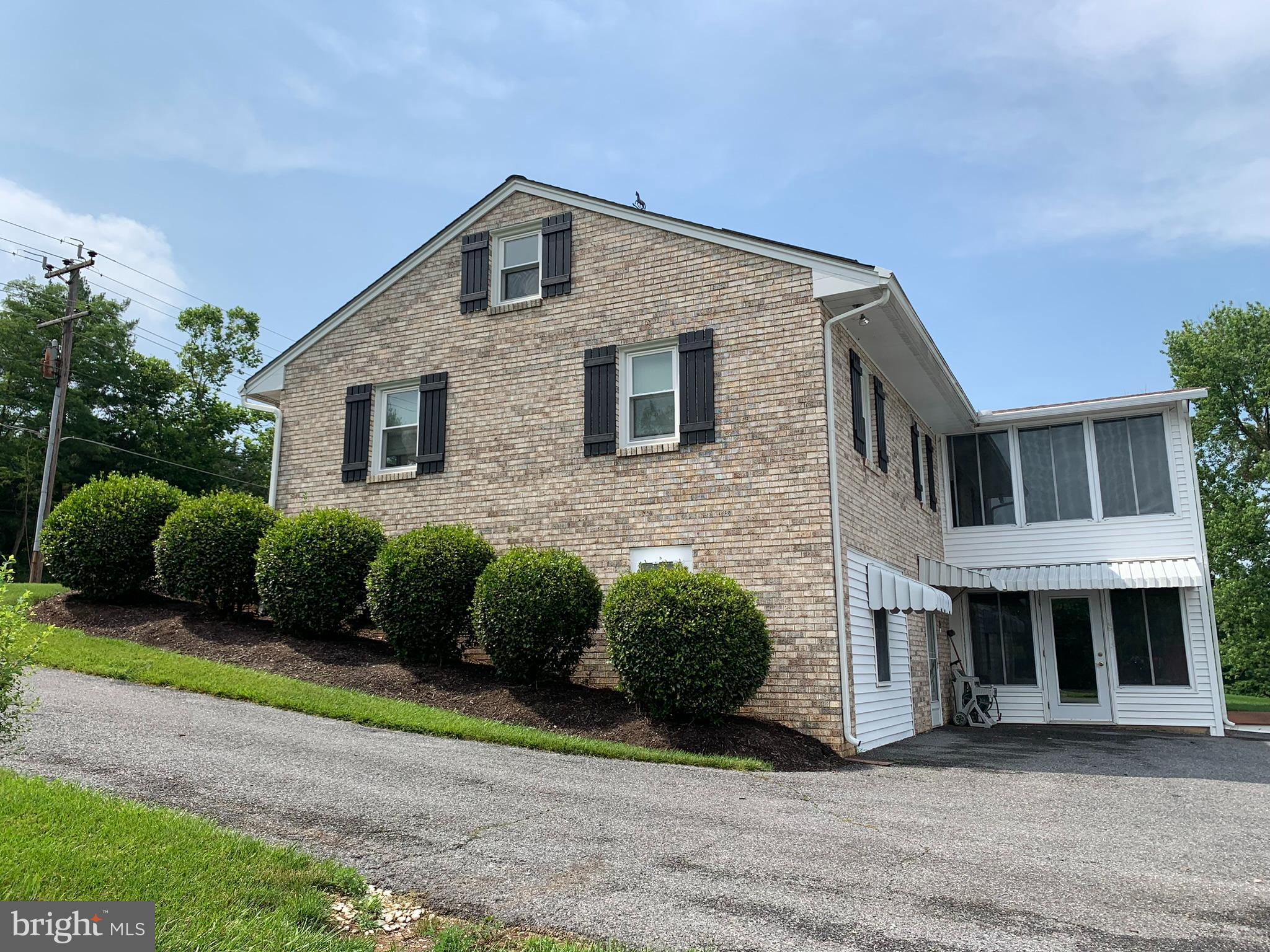 2715 LITTLESTOWN PIKE