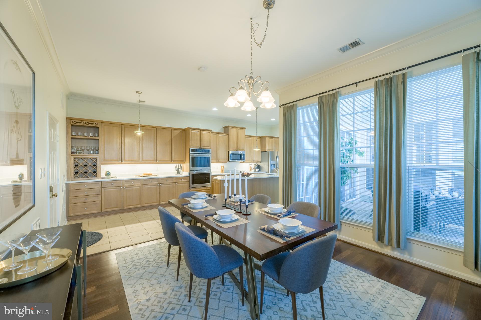 BELMONT TOWN CENTER - Residential