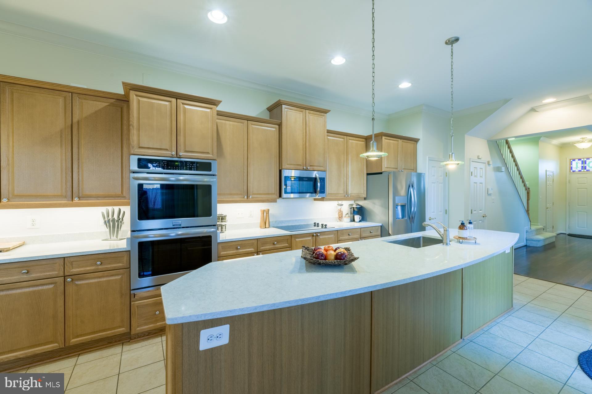 BELMONT TOWN CENTER - Residential