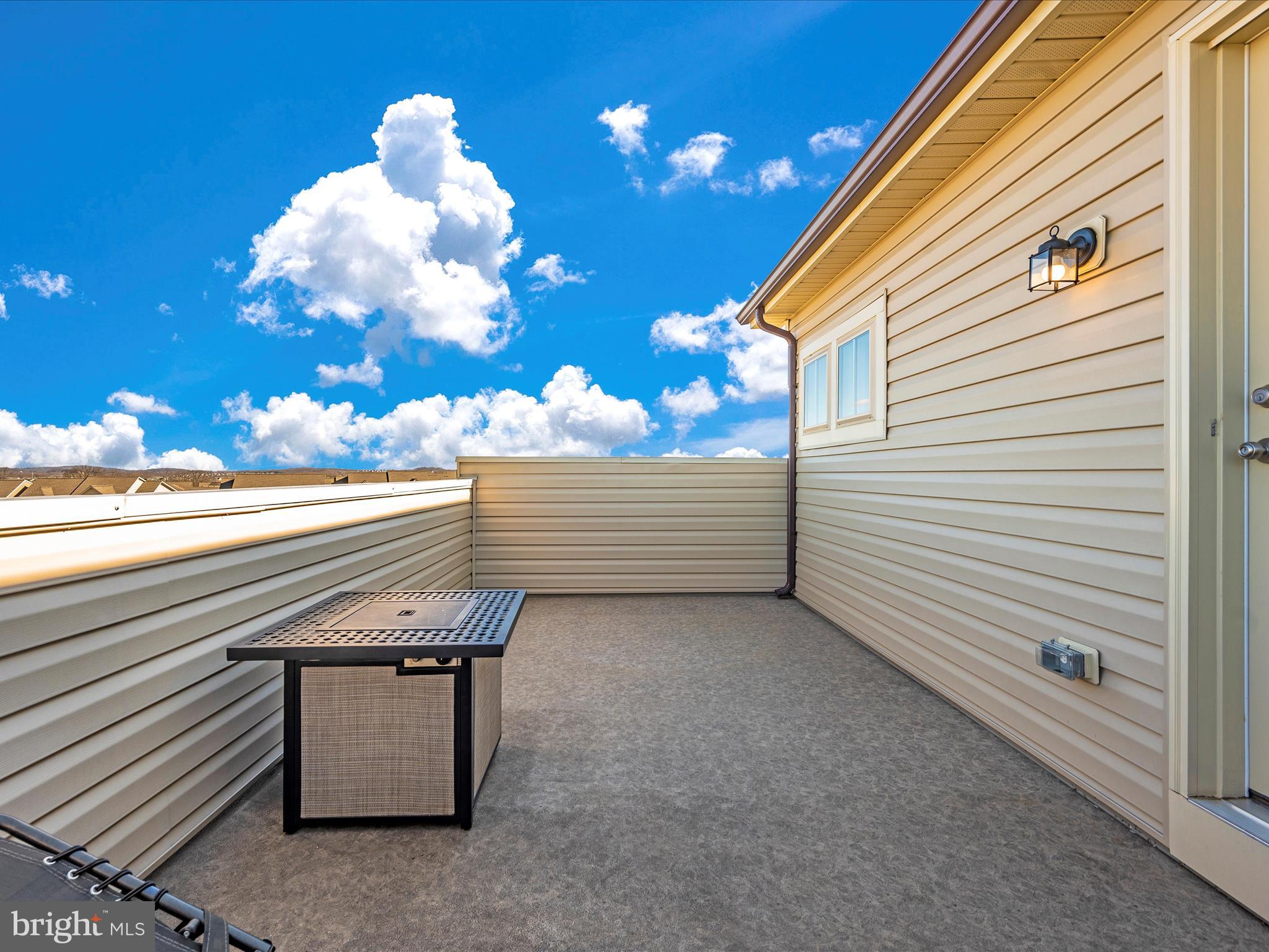 STONE BARN VILLAGE - Residential Lease