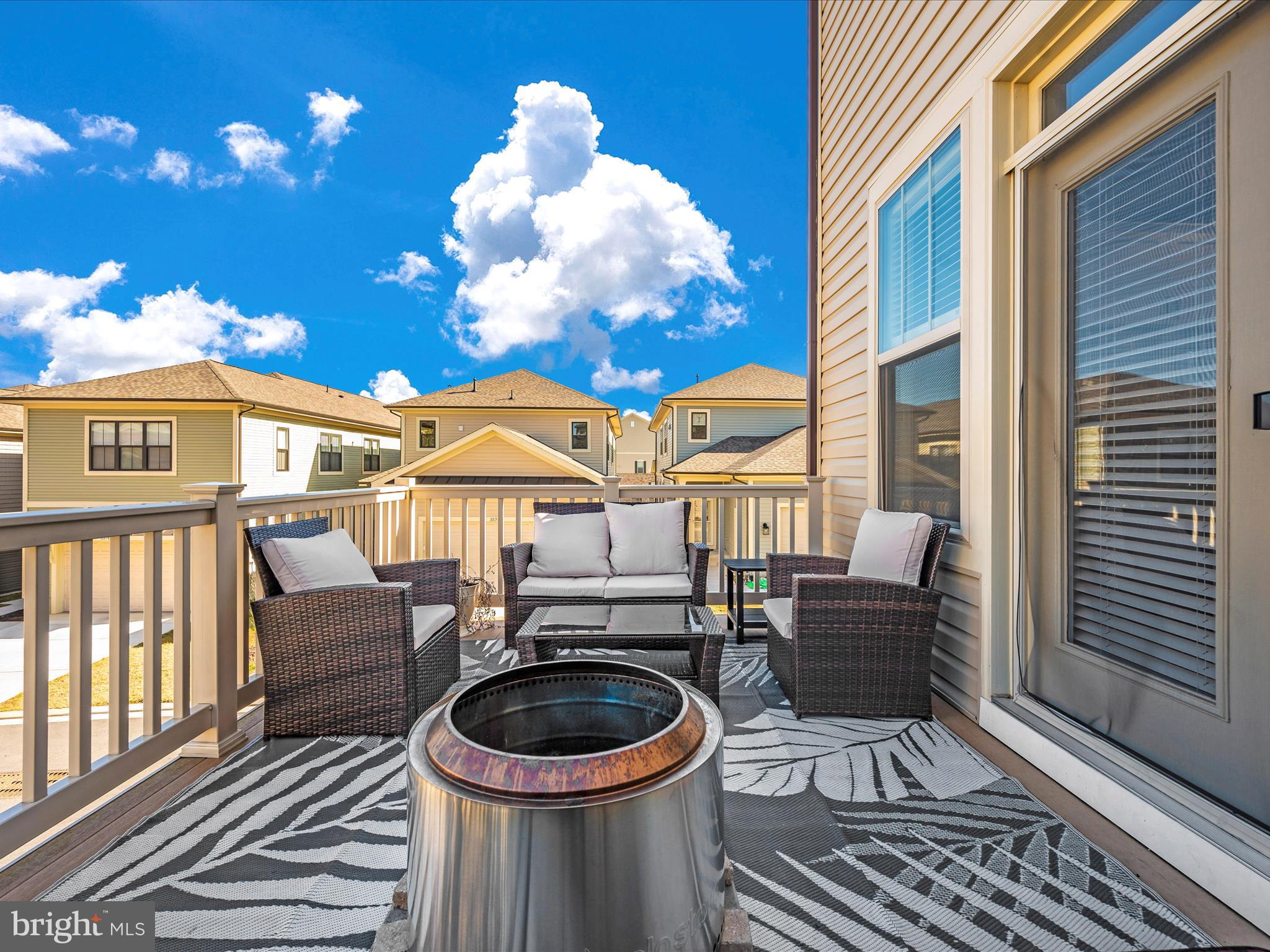 STONE BARN VILLAGE - Residential Lease