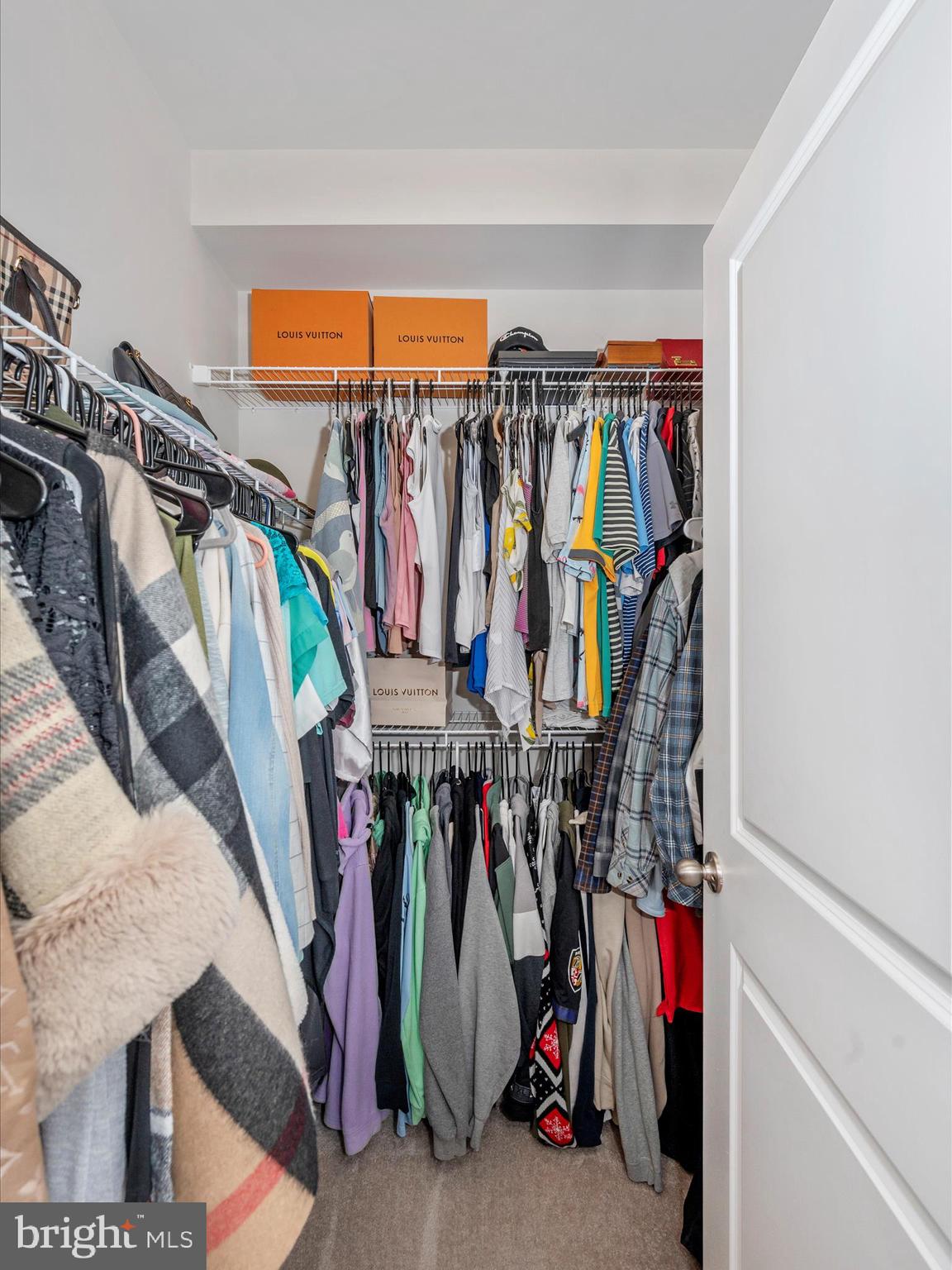 STONE BARN VILLAGE - Residential Lease