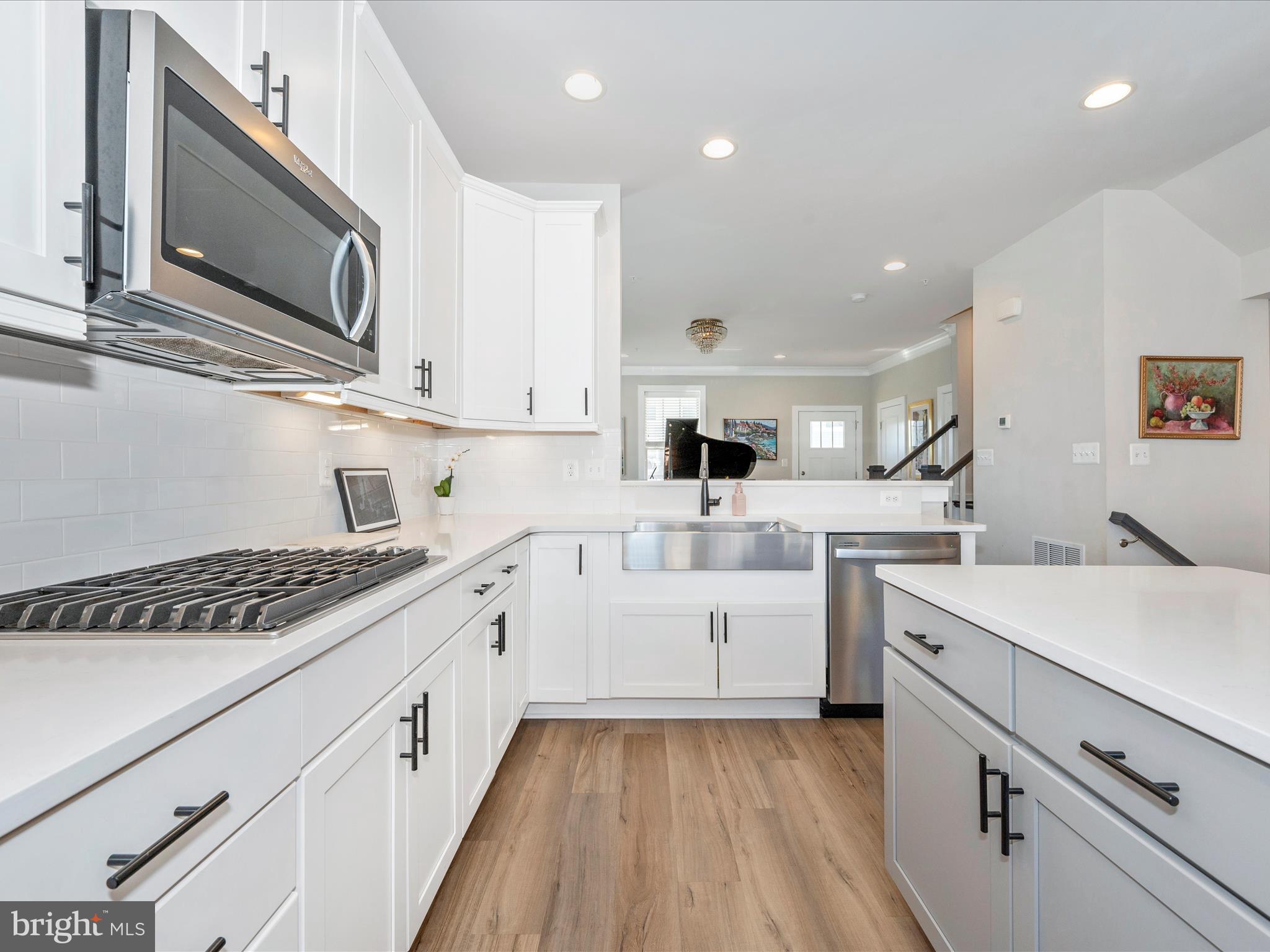 STONE BARN VILLAGE - Residential Lease