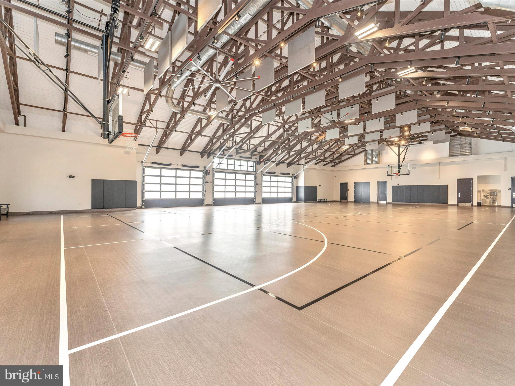 STONE BARN VILLAGE - Residential Lease