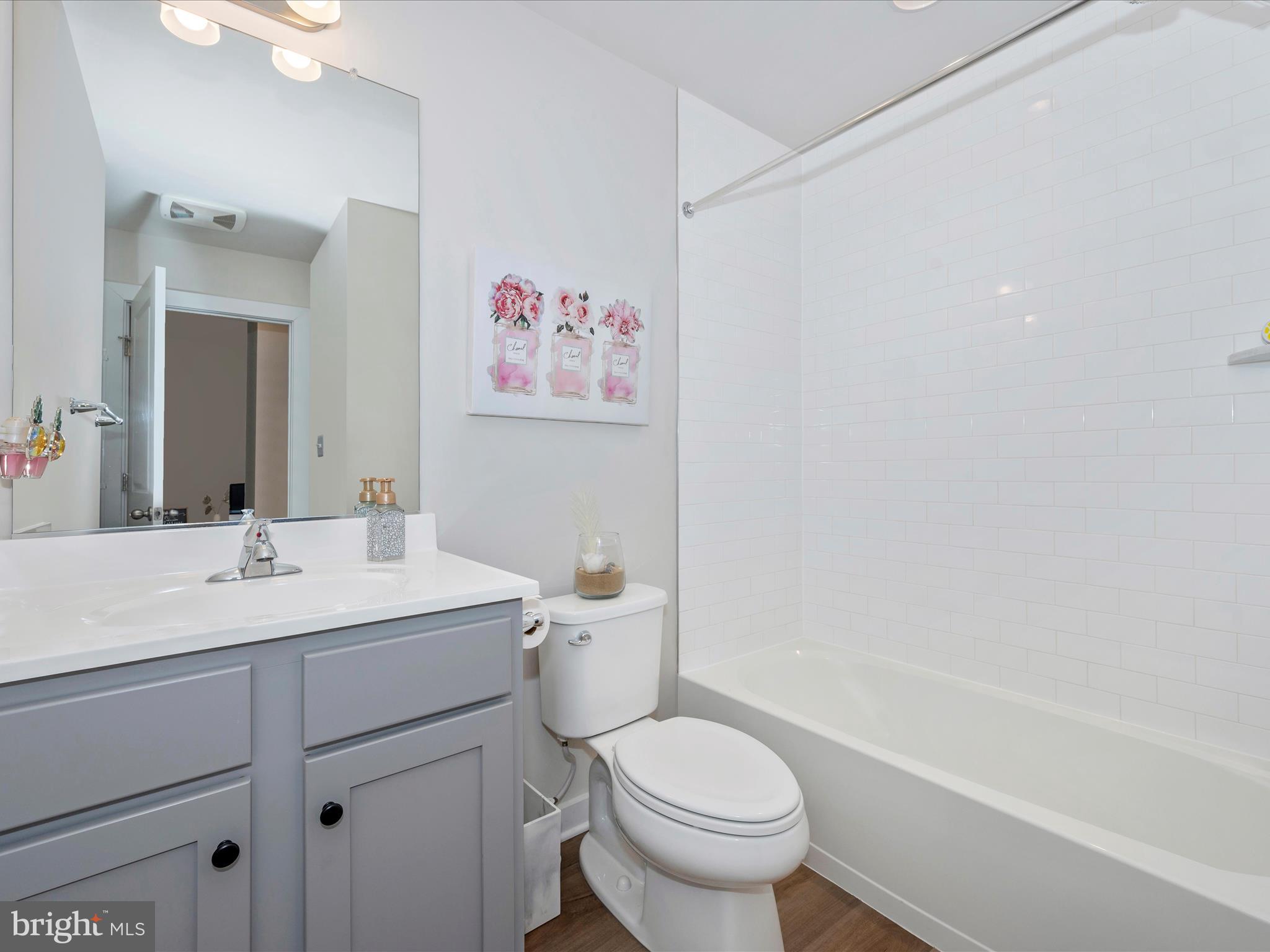 STONE BARN VILLAGE - Residential Lease